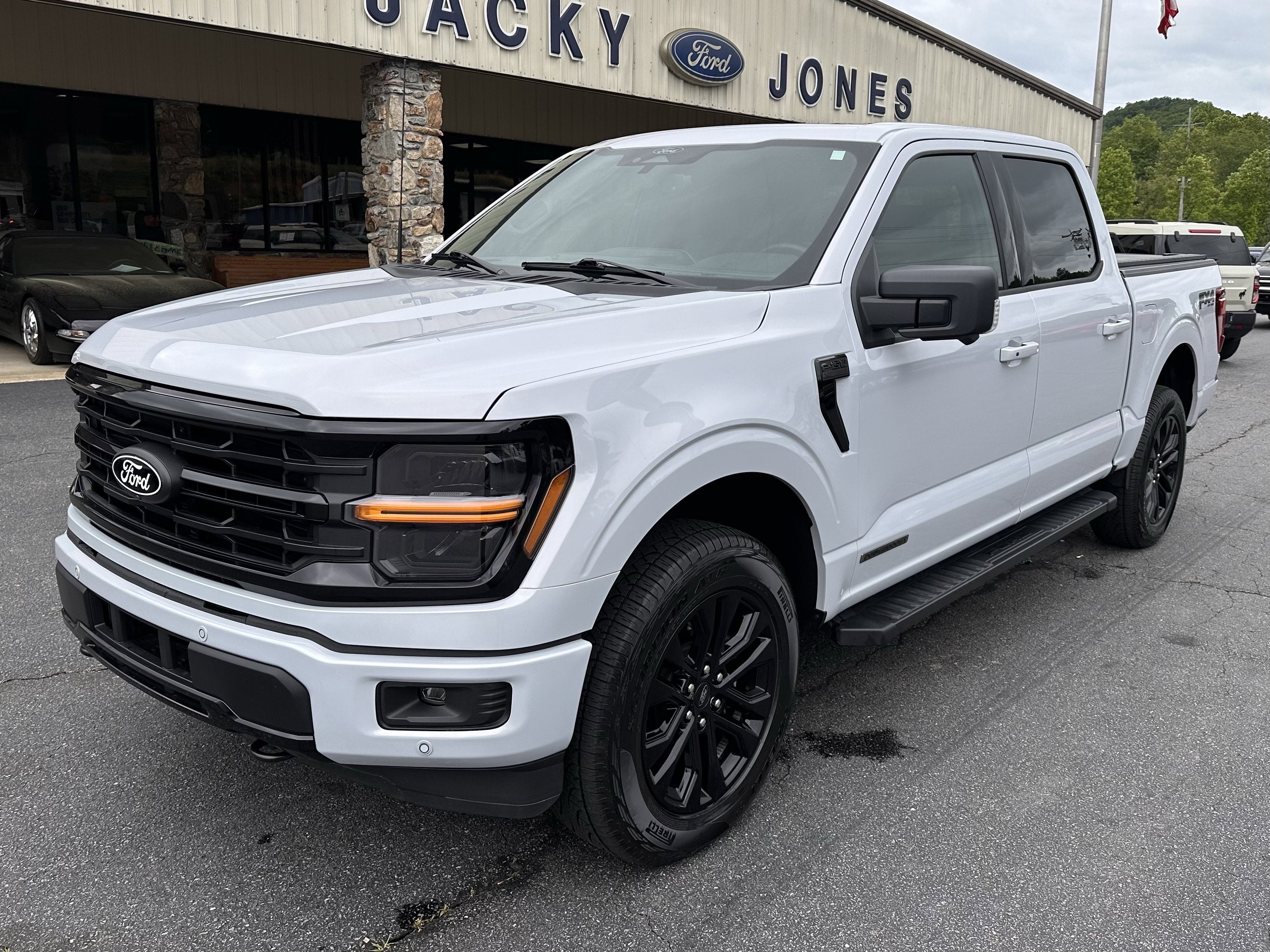 2025 Ford F-150 XLT Powerboost