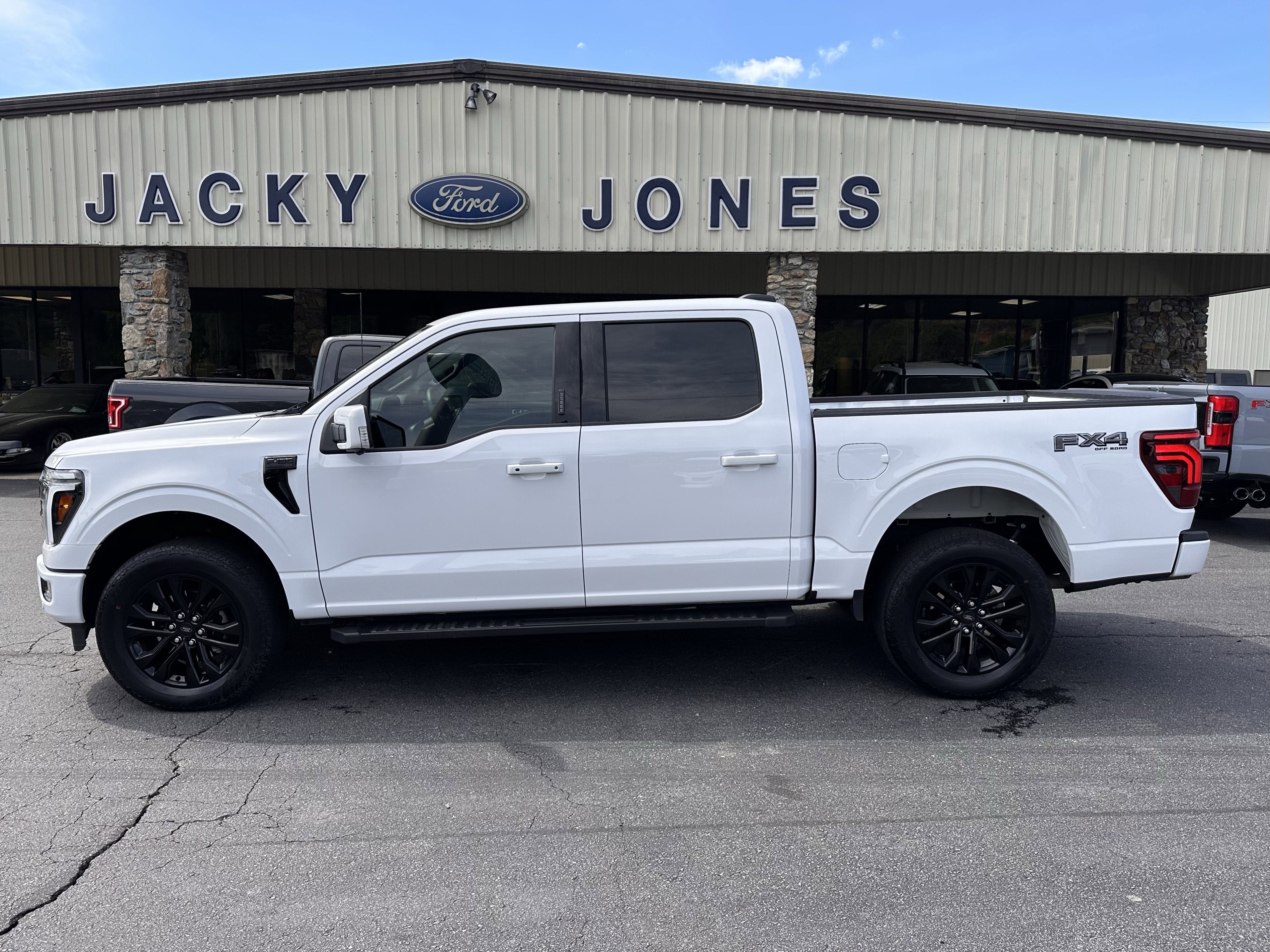 2024 Ford F-150 LARIAT