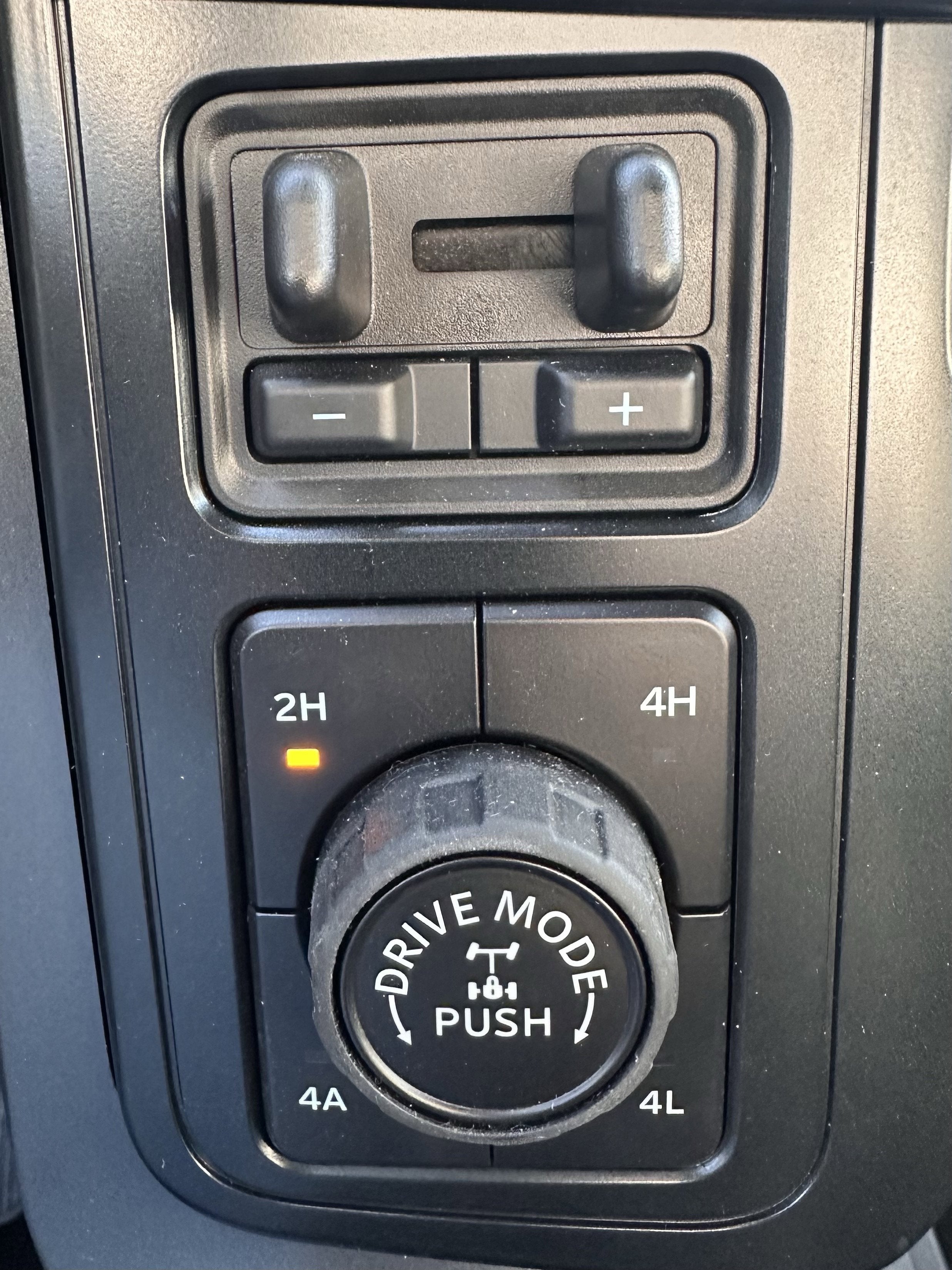 2025 Ford F-150 LARIAT - Courtesy Demo