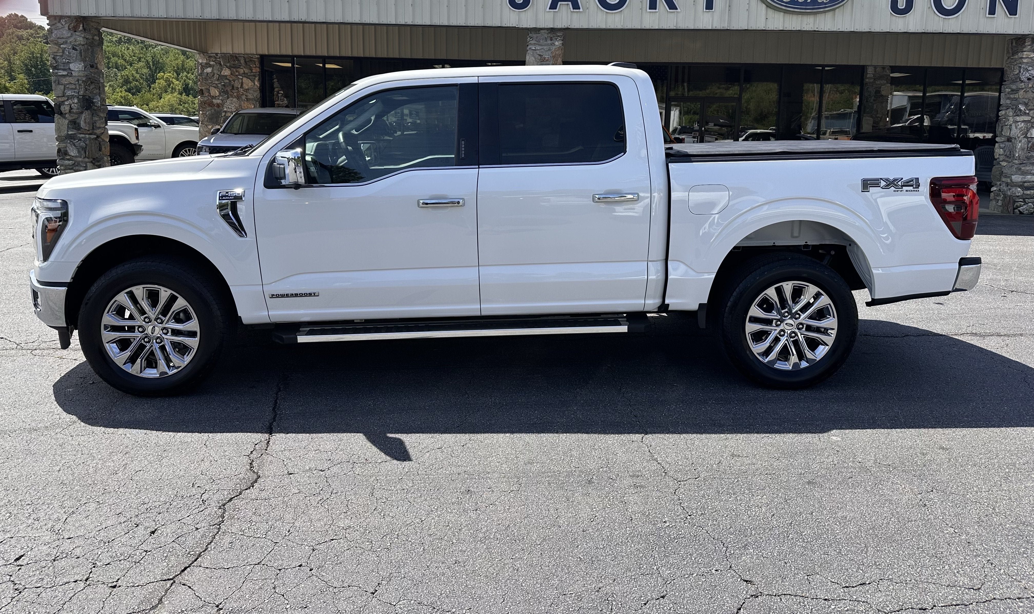 2024 Ford F-150 LARIAT Powerboost