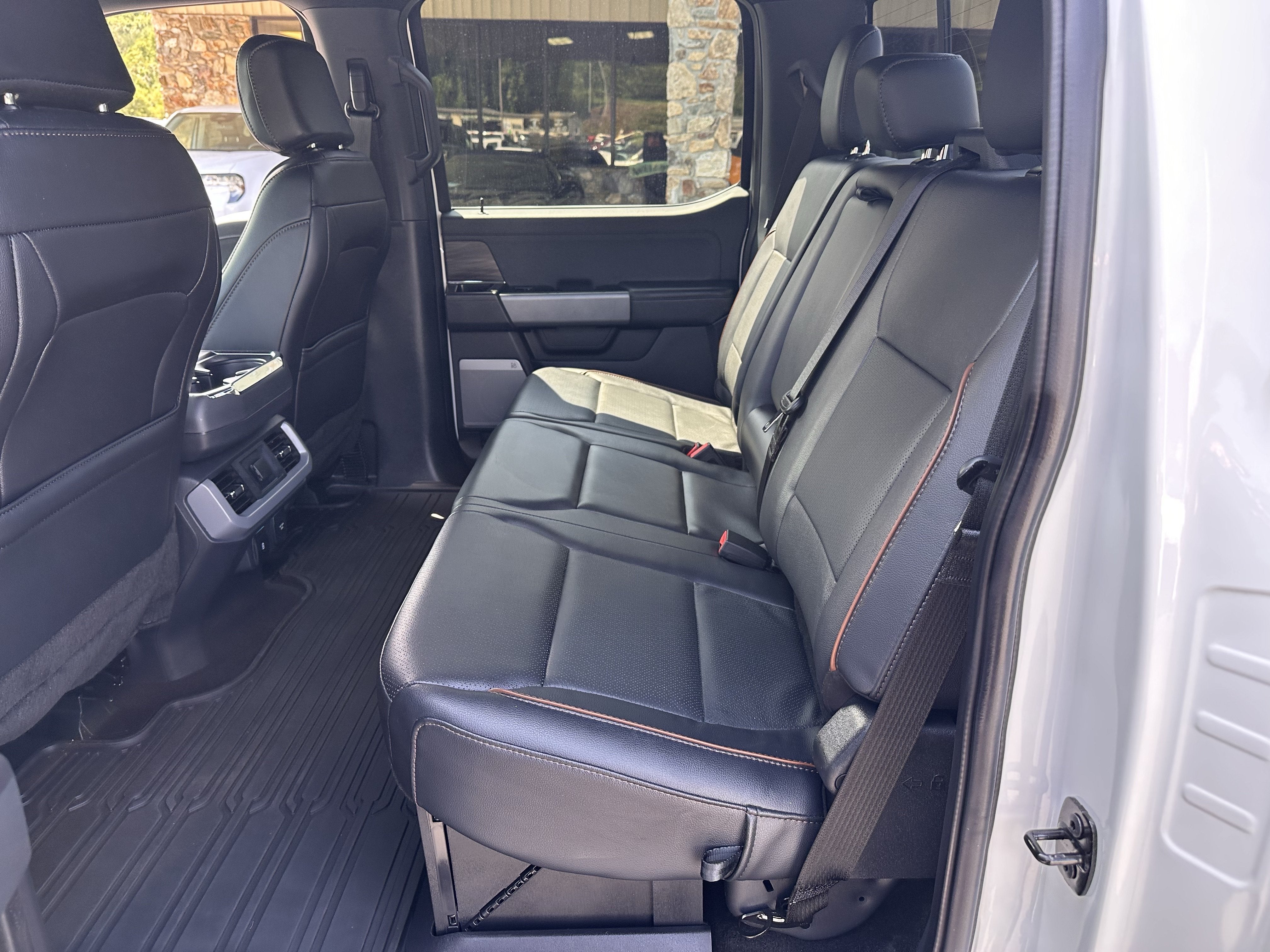 2024 Ford F-150 LARIAT Powerboost