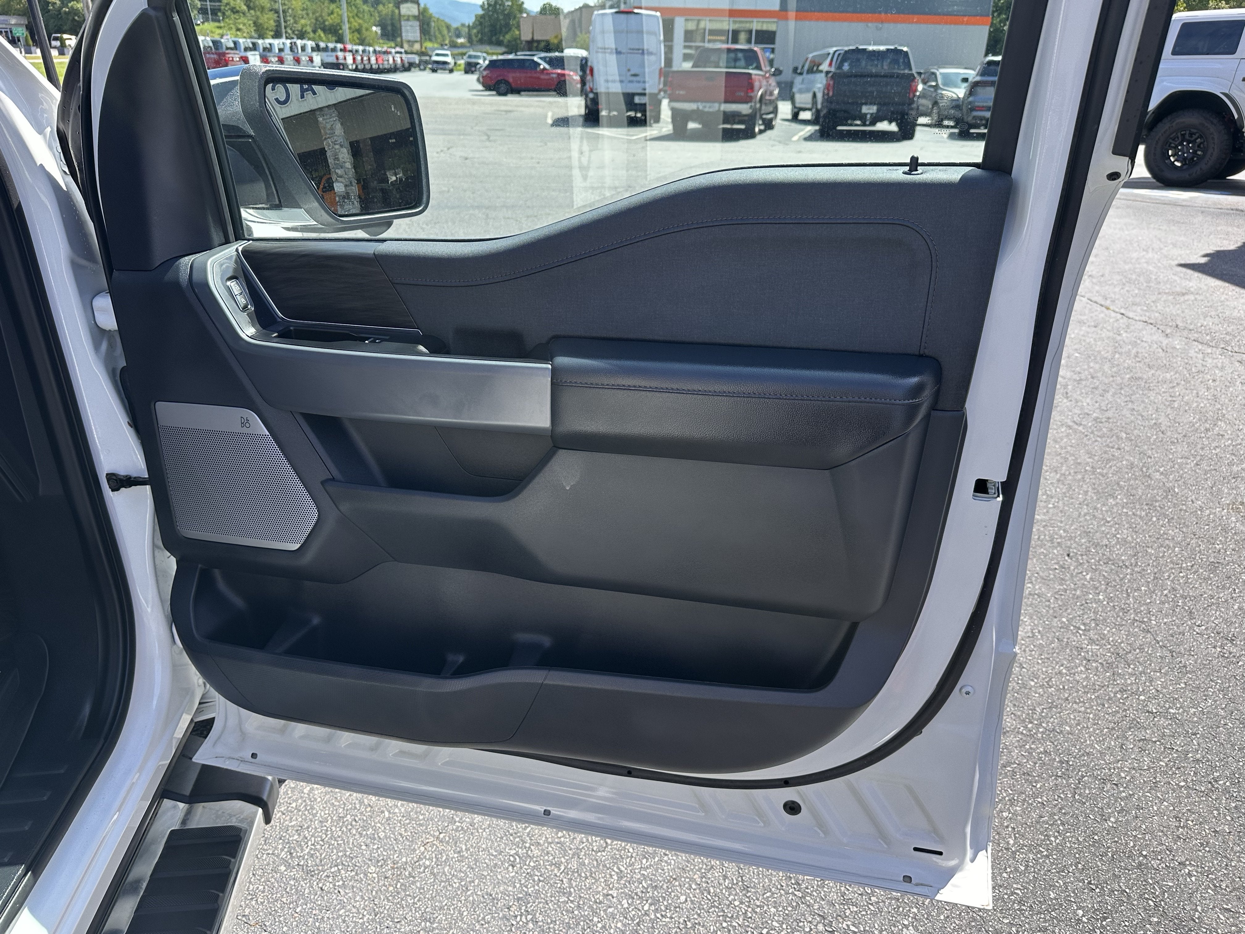2024 Ford F-150 LARIAT Powerboost