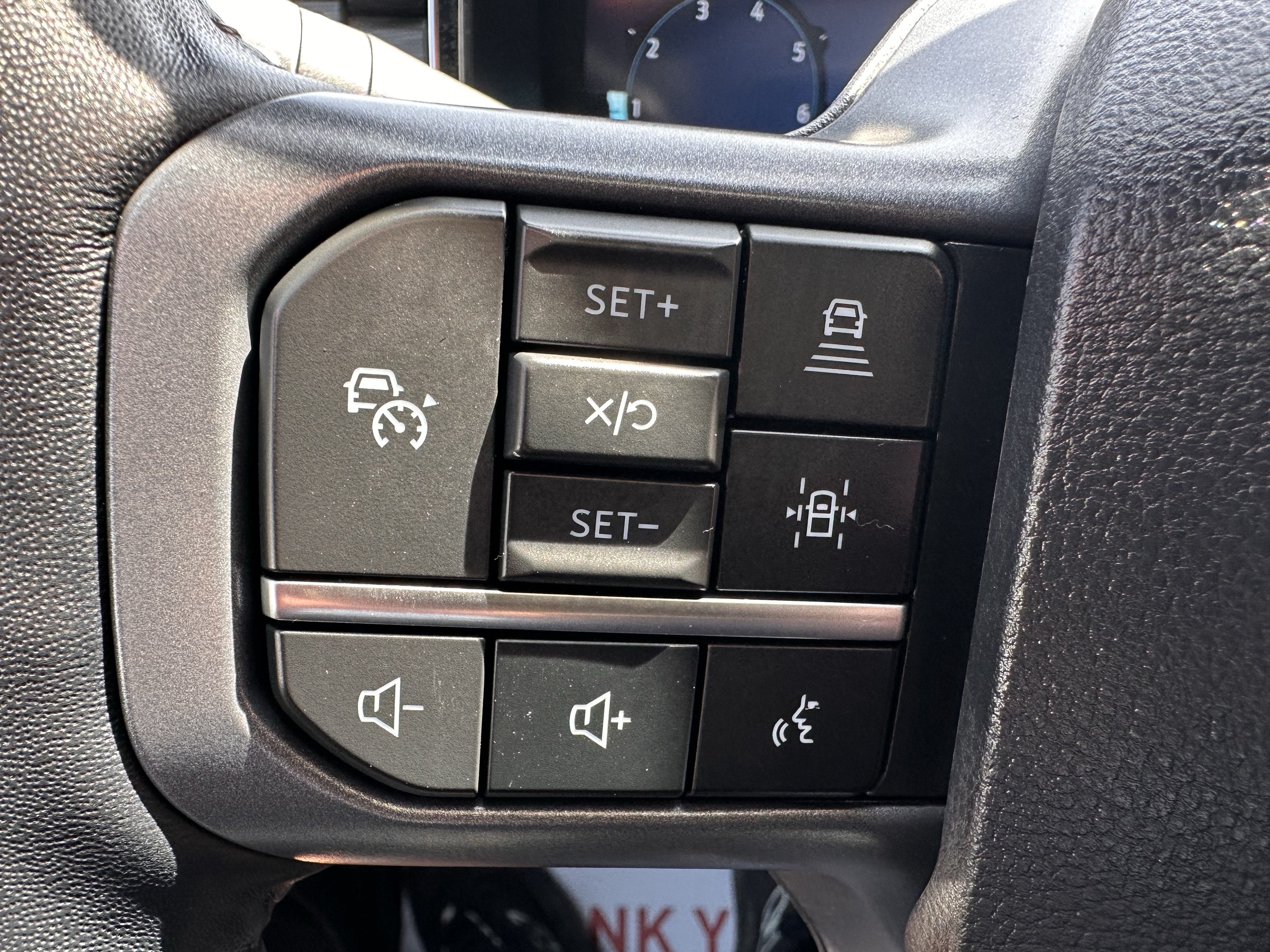 2024 Ford F-150 LARIAT Powerboost