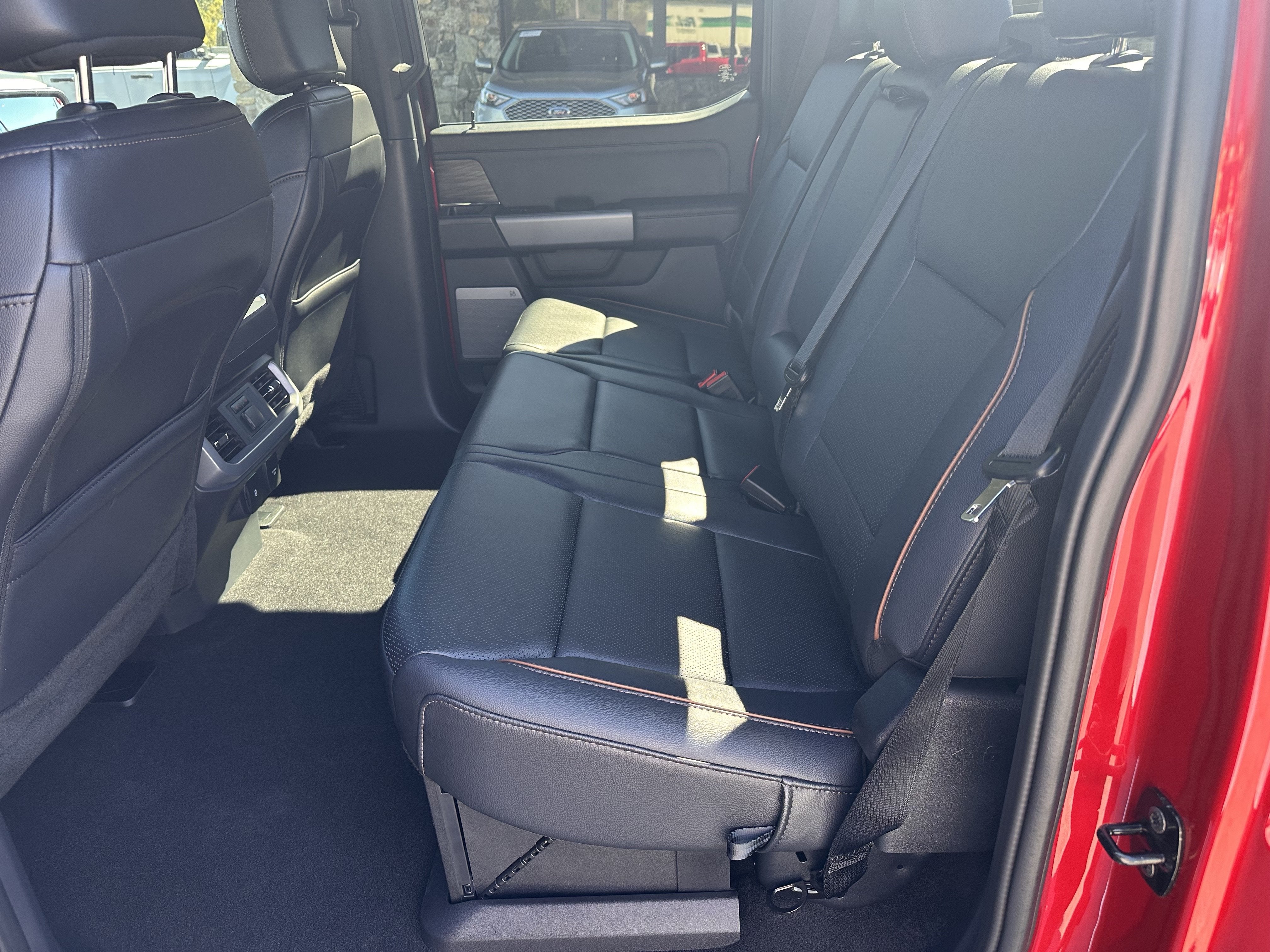 2025 Ford F-150 Lariat Powerboost