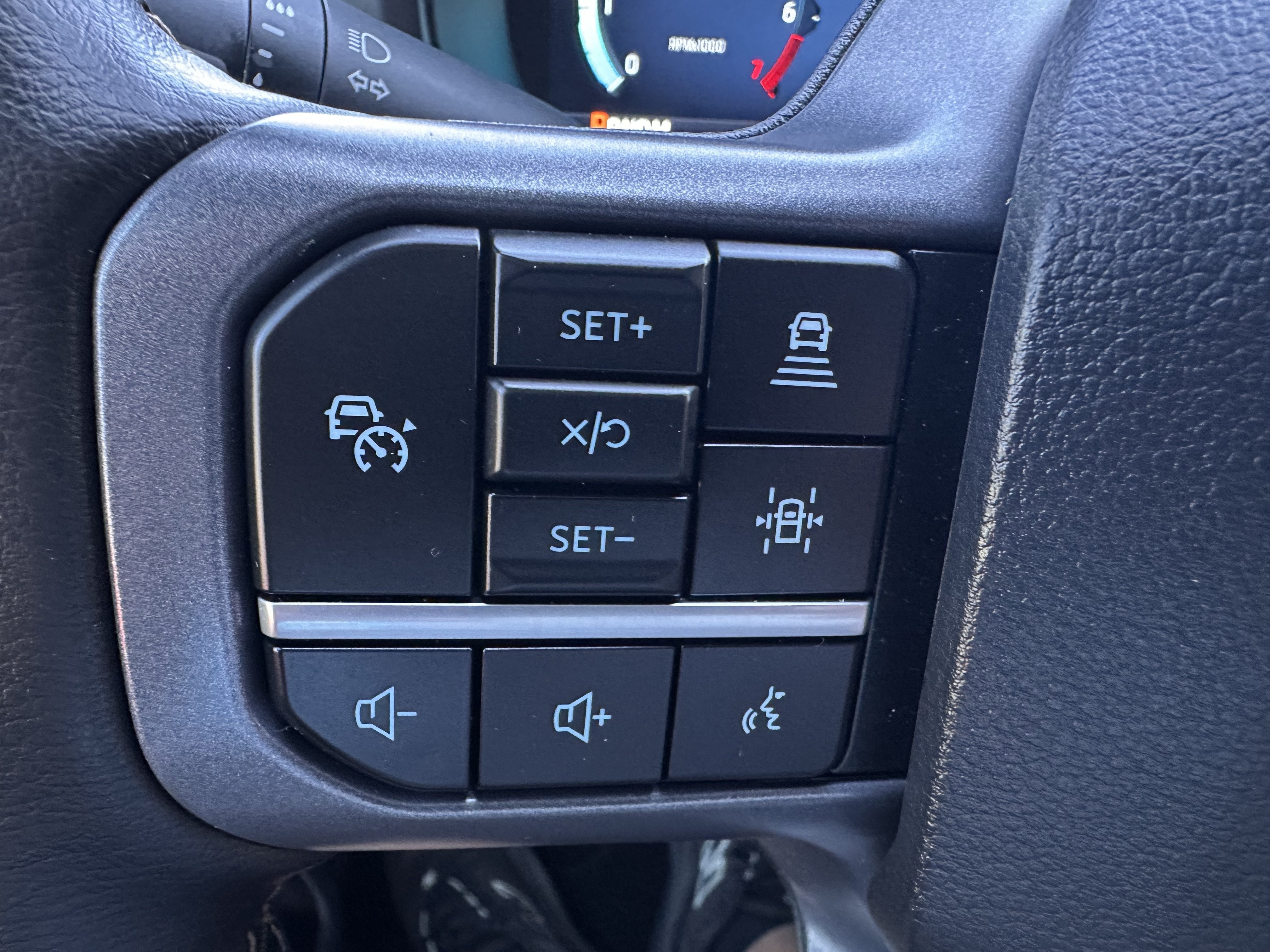 2025 Ford F-150 Lariat Powerboost