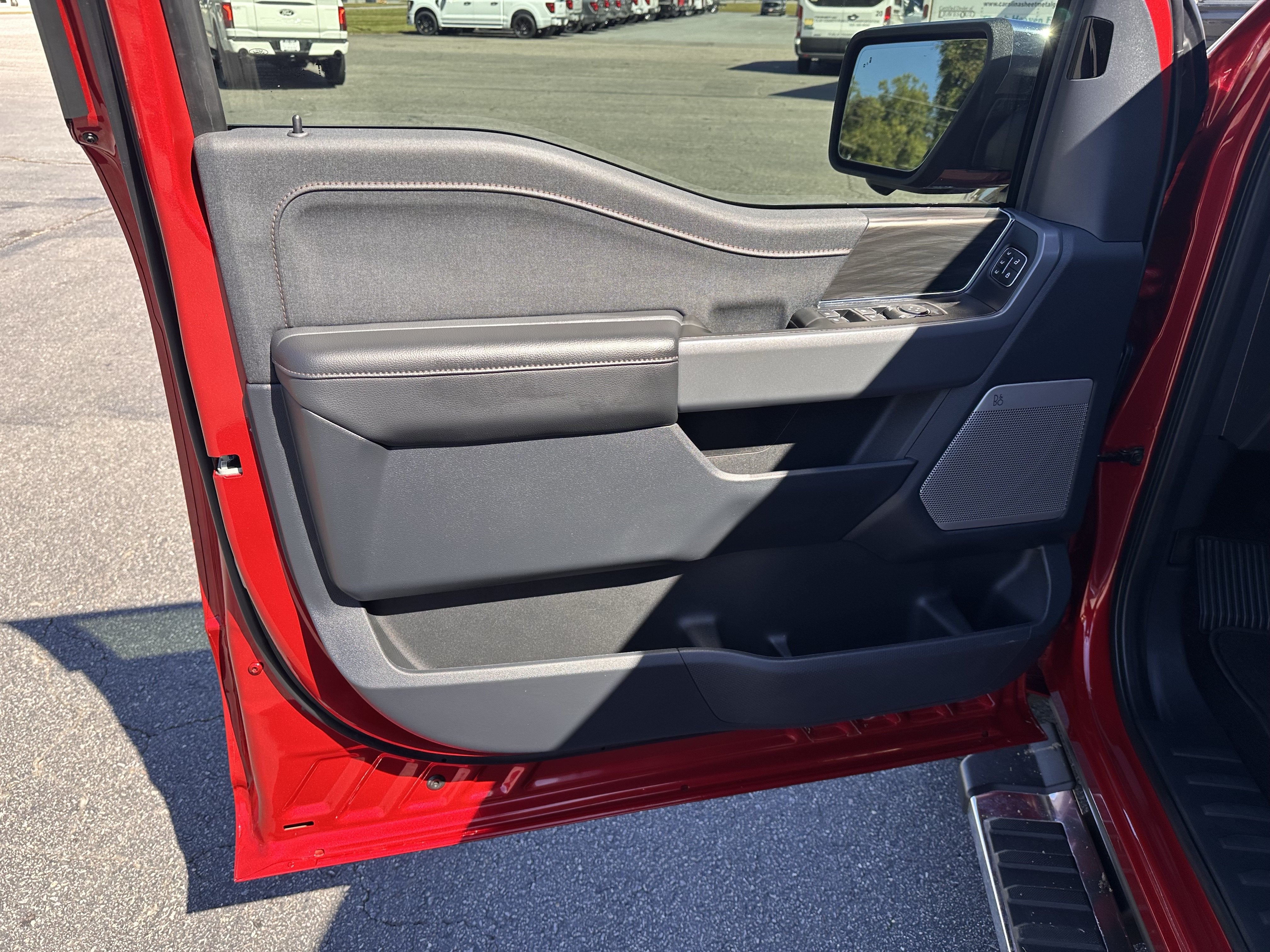 2025 Ford F-150 Lariat Powerboost