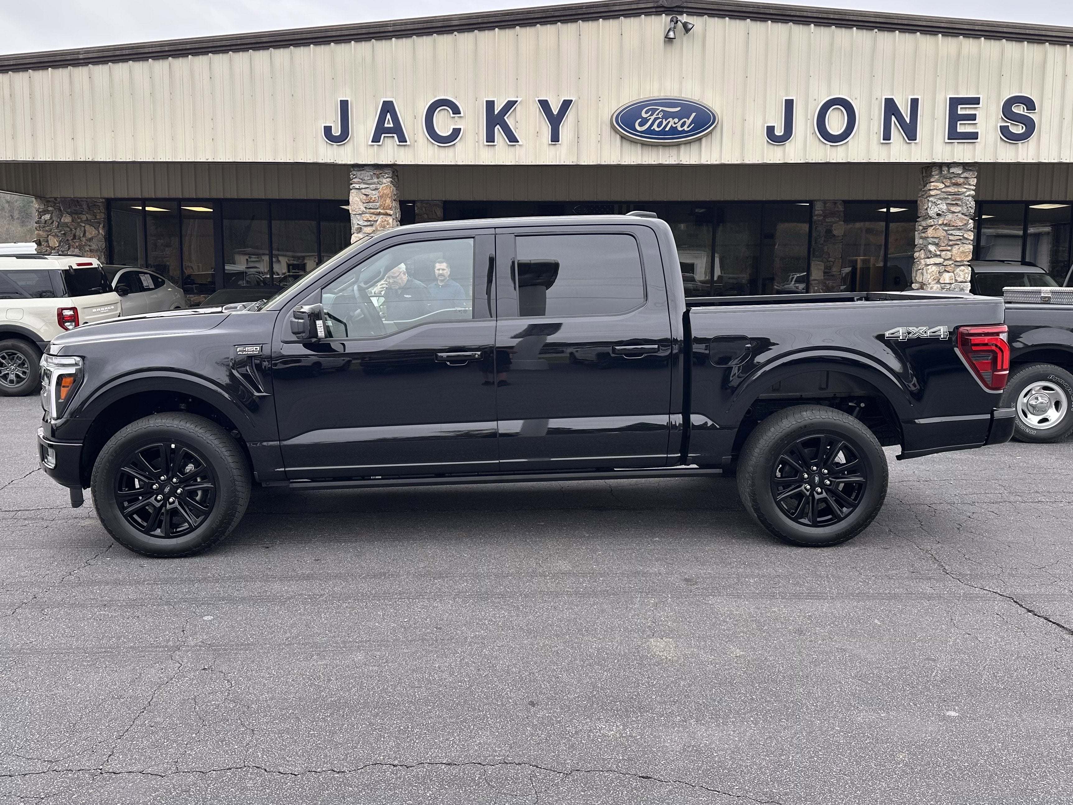 2025 Ford F-150 Platinum