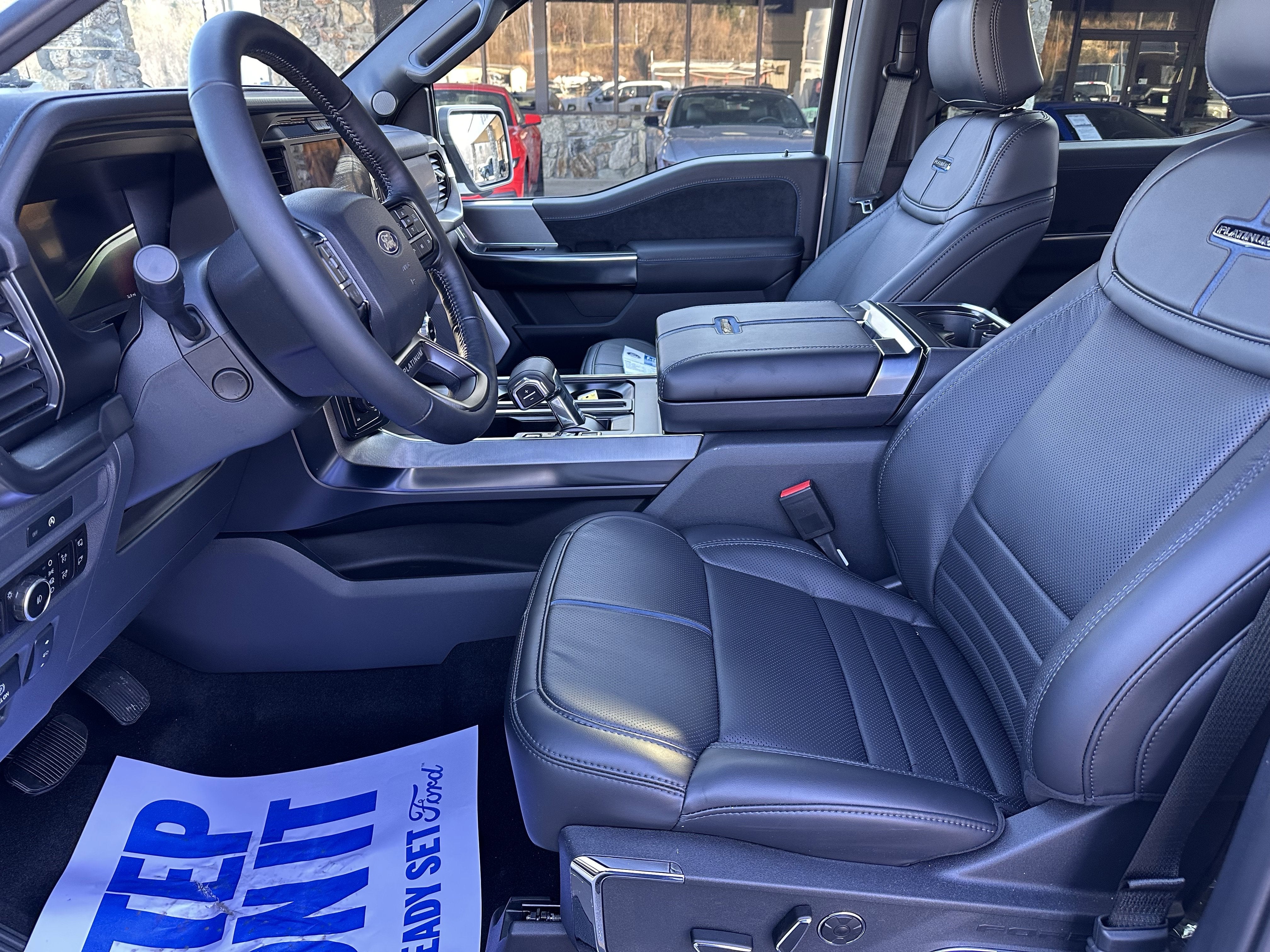 2025 Ford F-150 Platinum