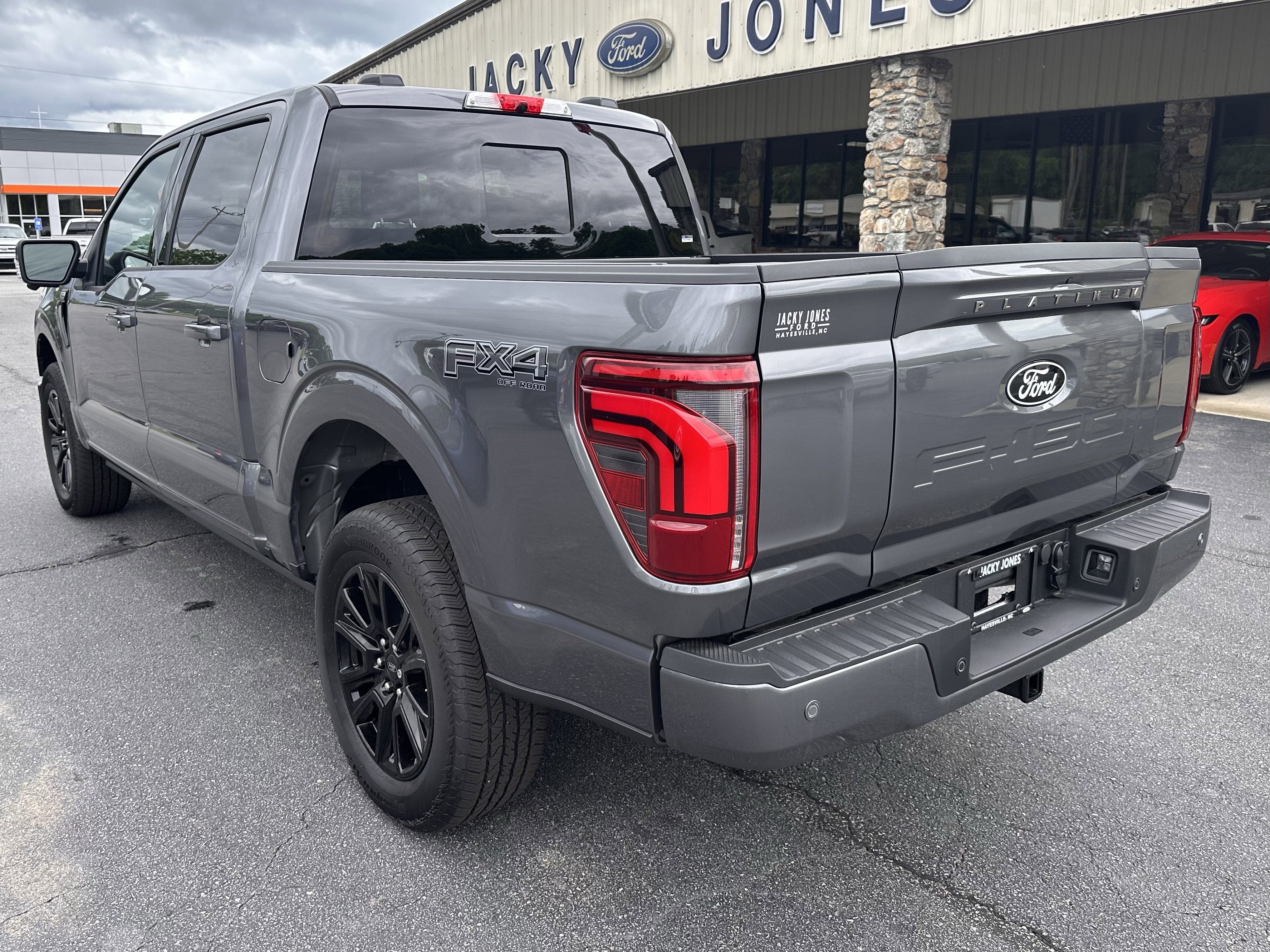 2025 Ford F-150 Platinum