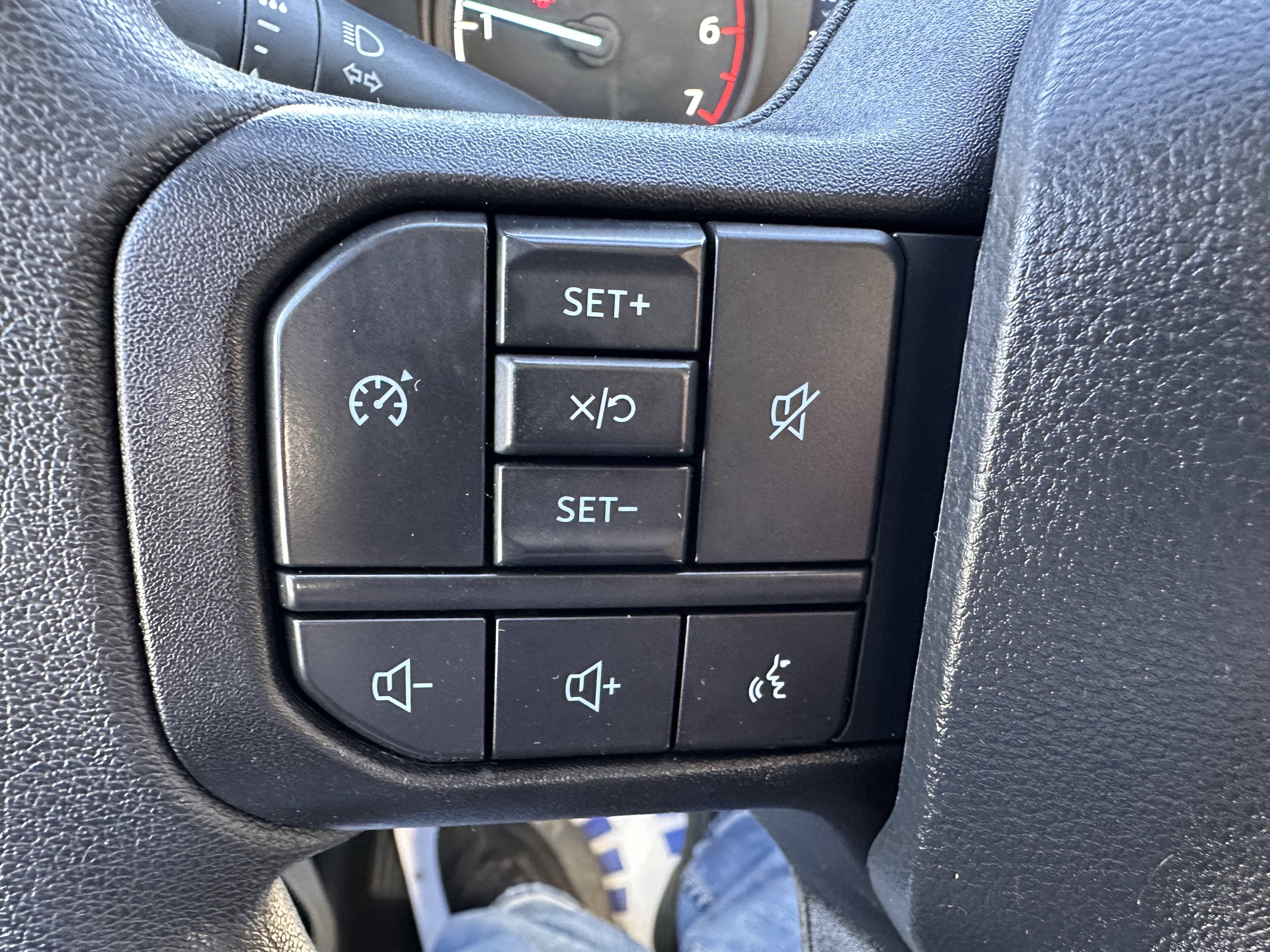 2023 Ford Super Duty F-350 SRW STX