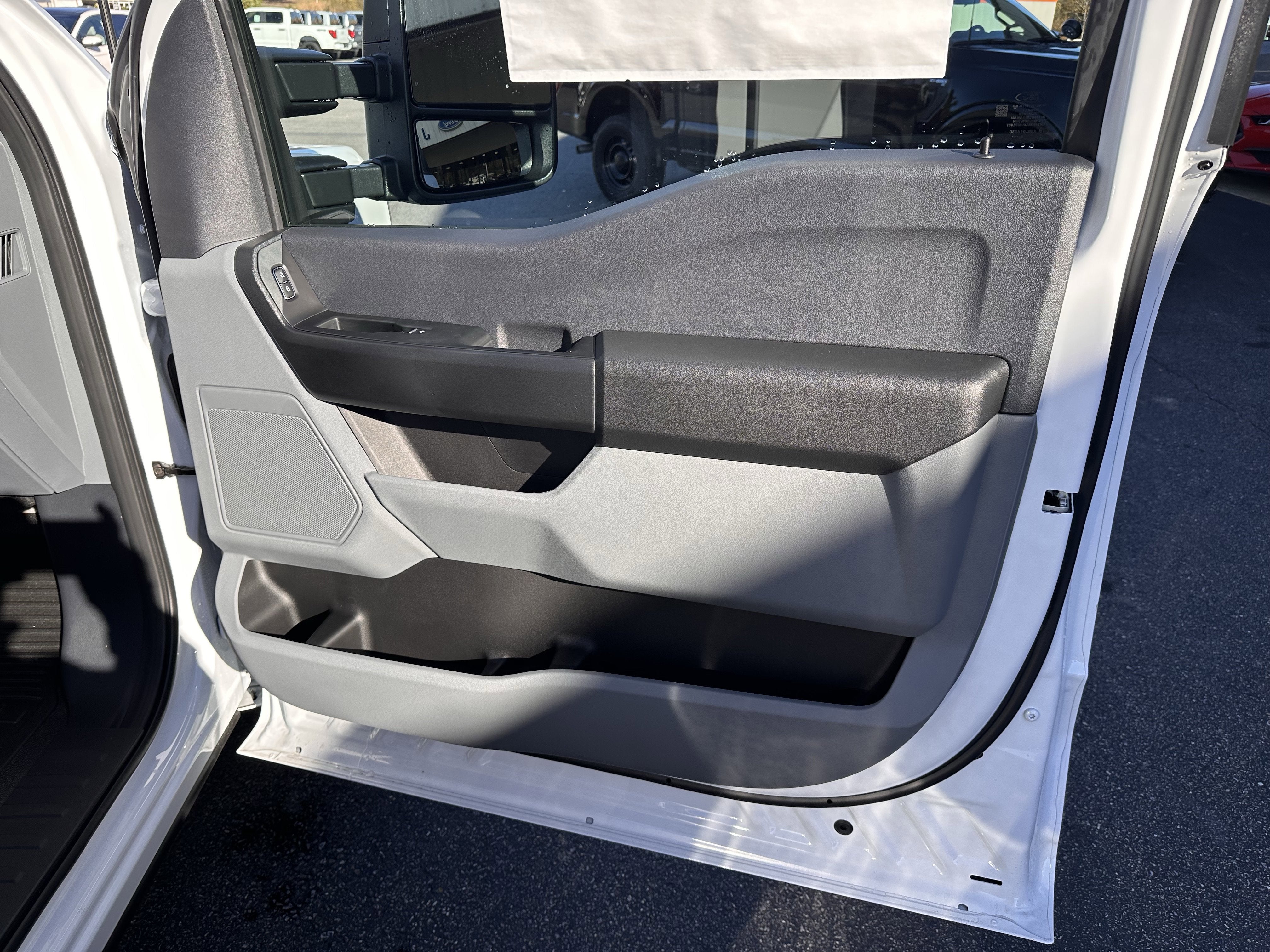 2026 Ford Super Duty F-350 DRW XL