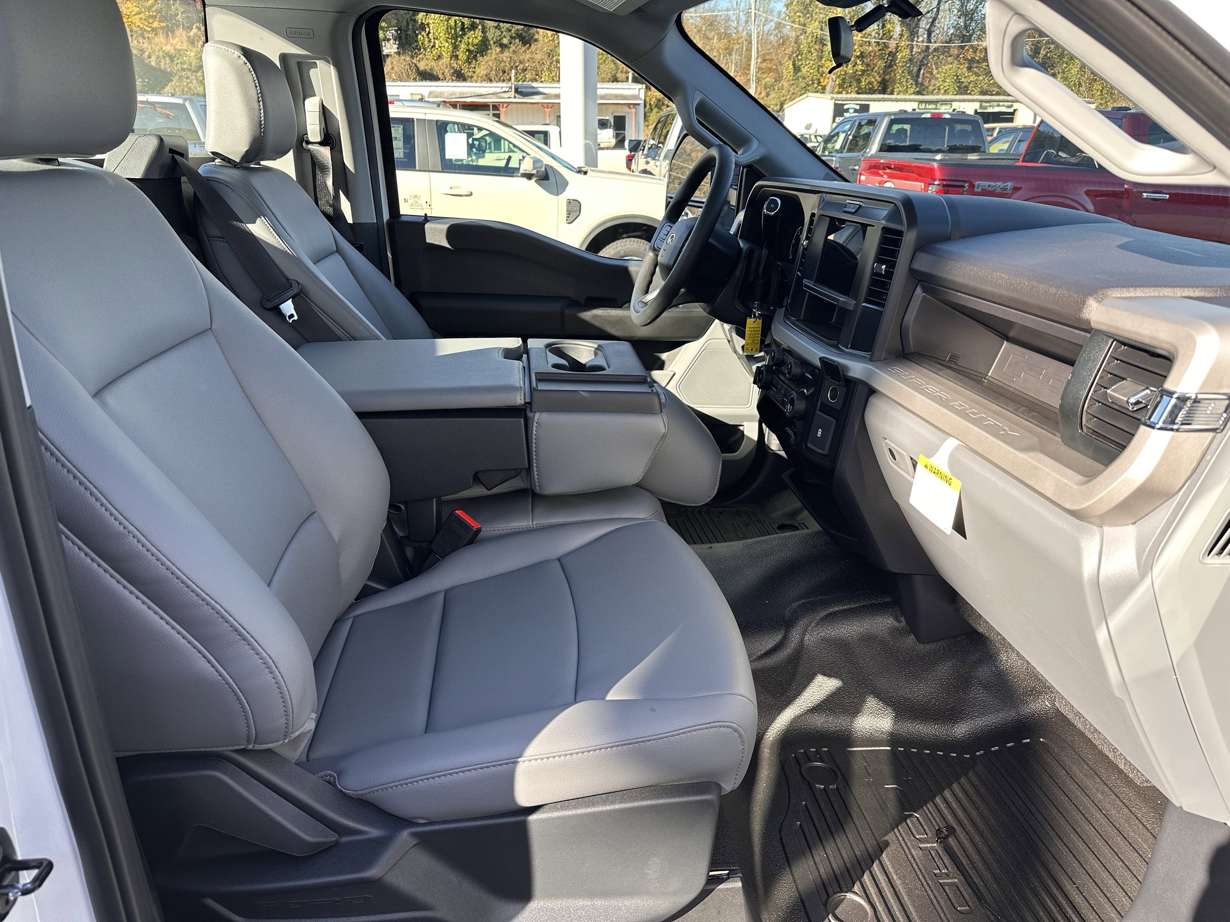 2026 Ford Super Duty F-350 DRW XL