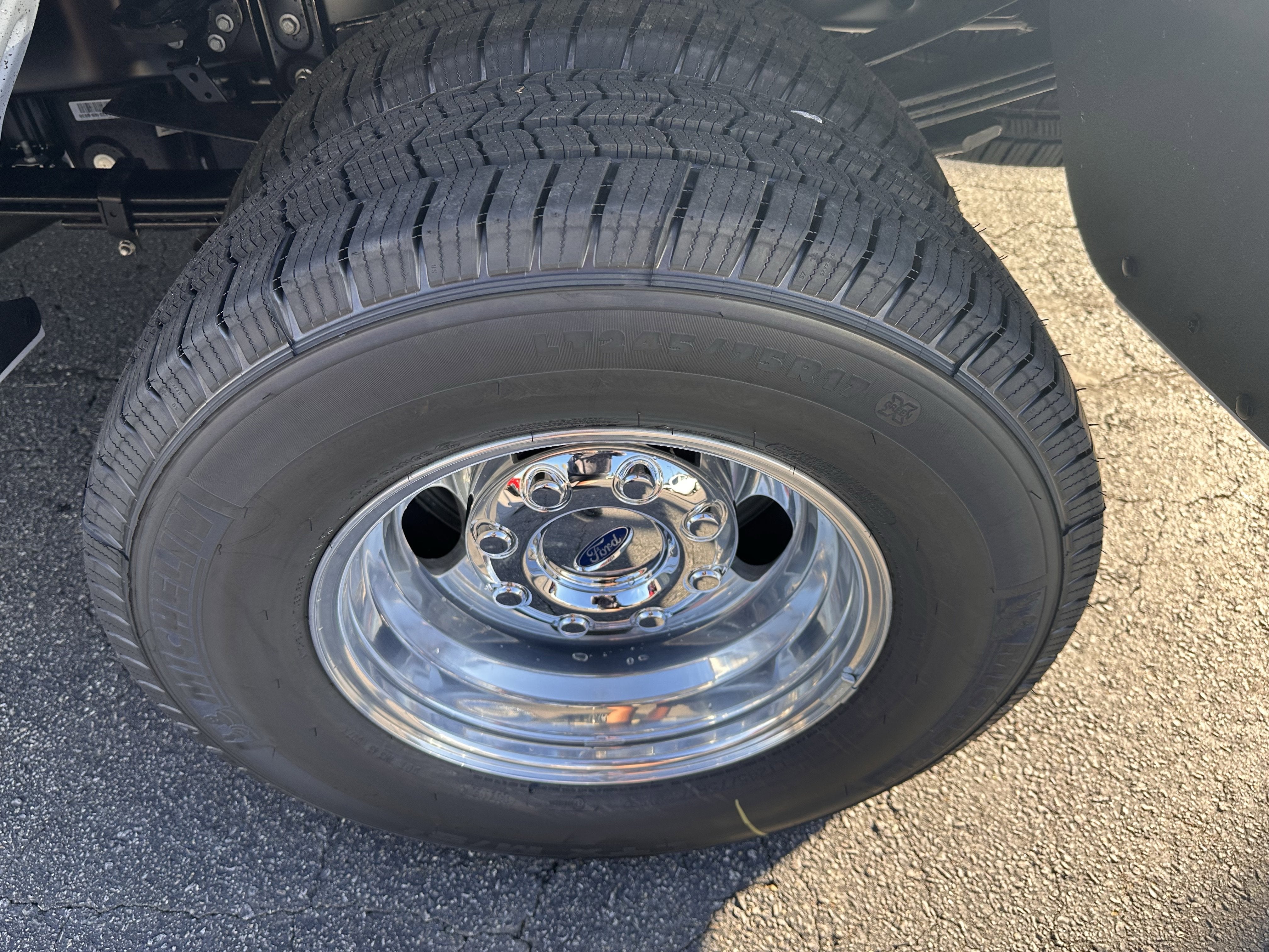 2026 Ford Super Duty F-350 DRW XL