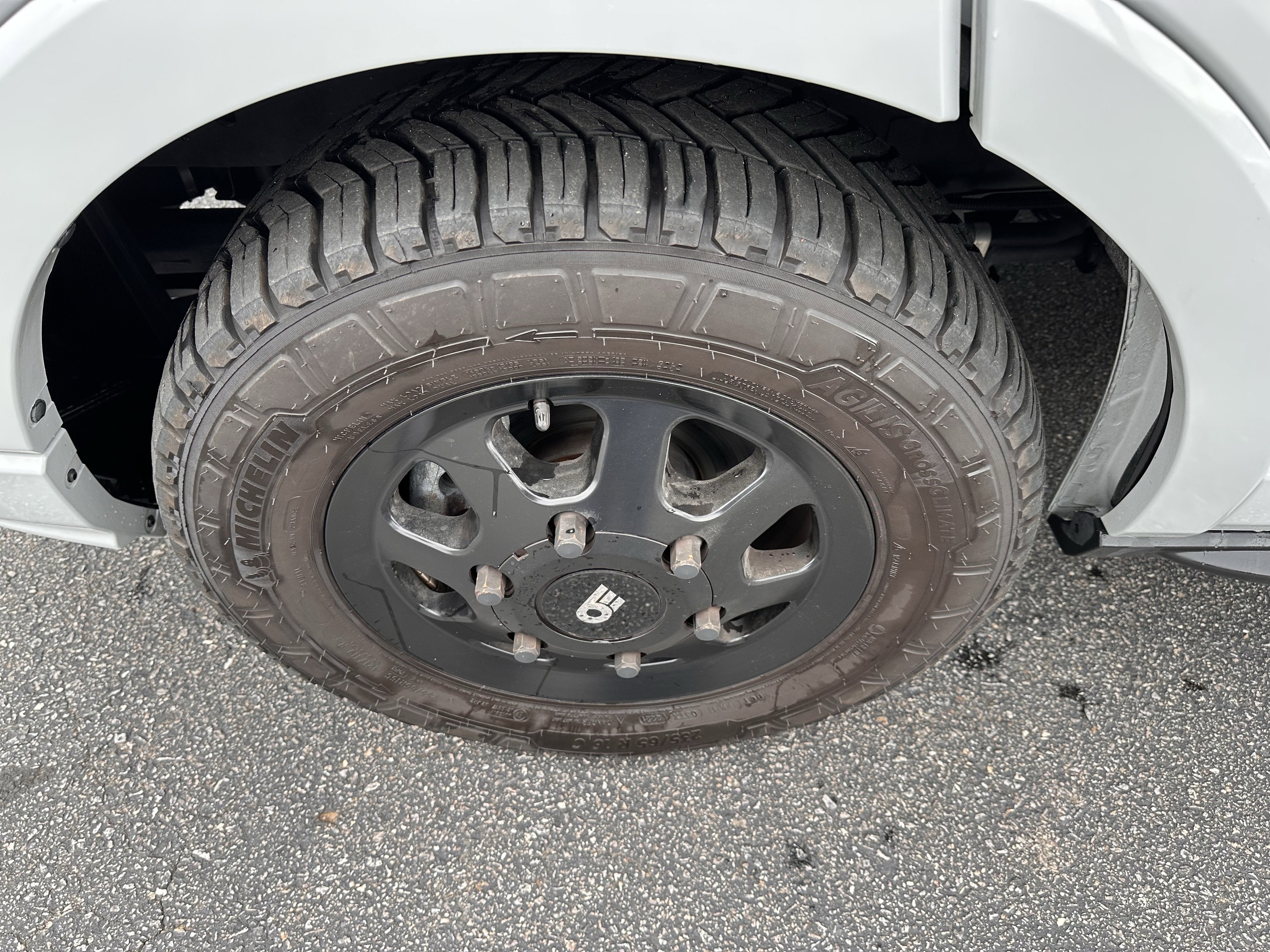 2023 Ford Transit Explorer Coach Conversion XLT