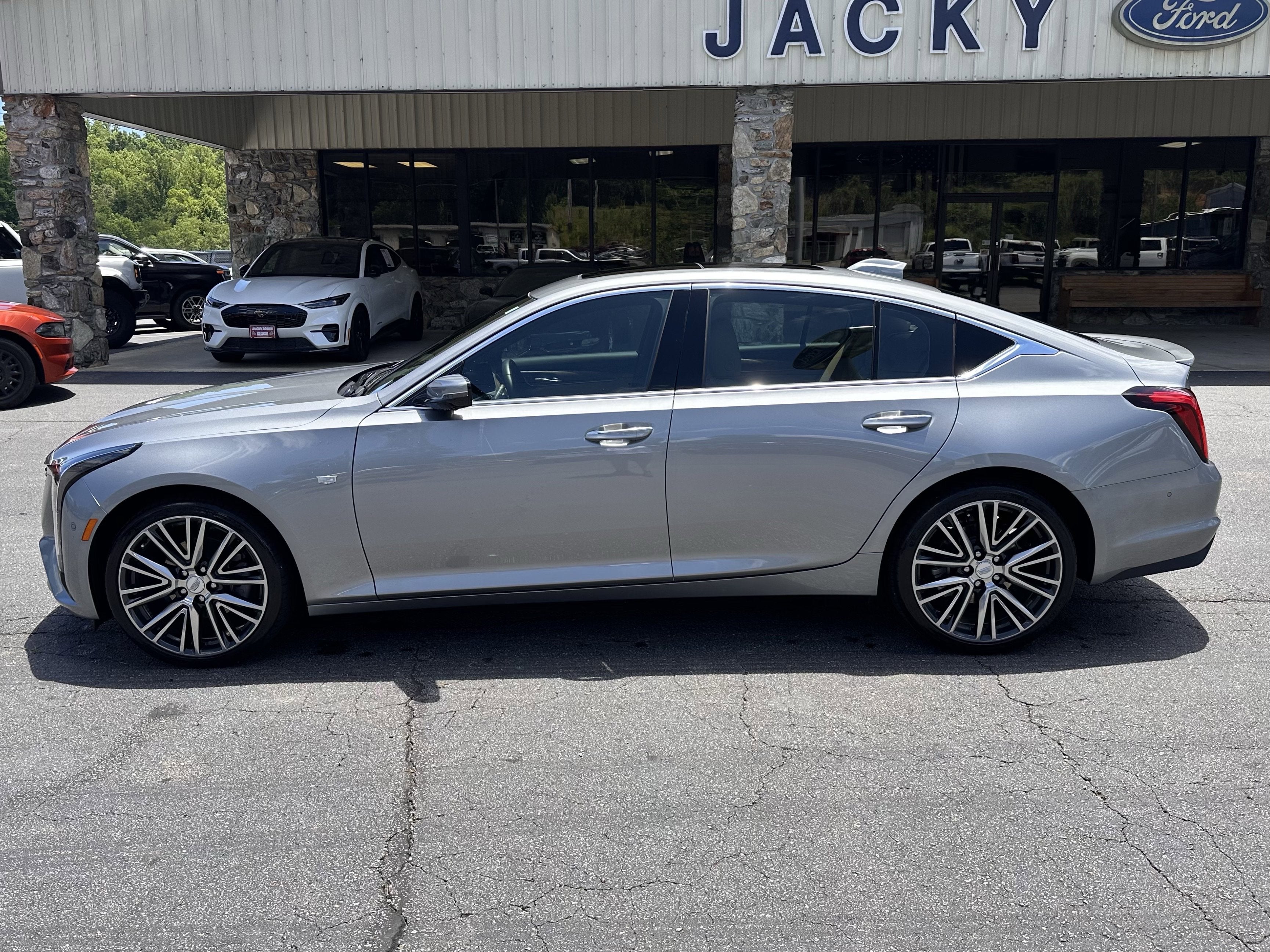 2025 Cadillac CT5 Premium Luxury