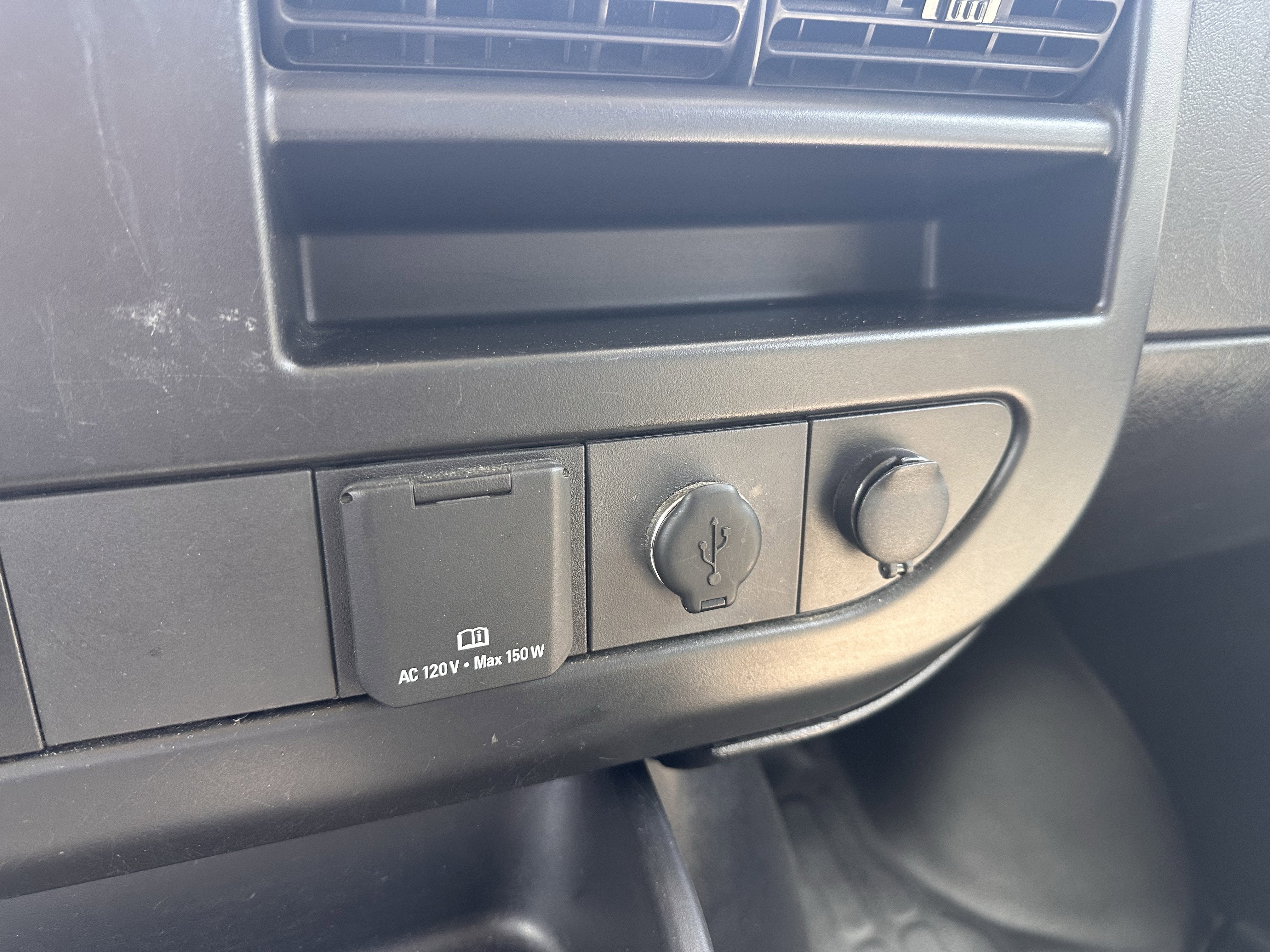 2022 Chevrolet Express 12ft Box Van Van 139"