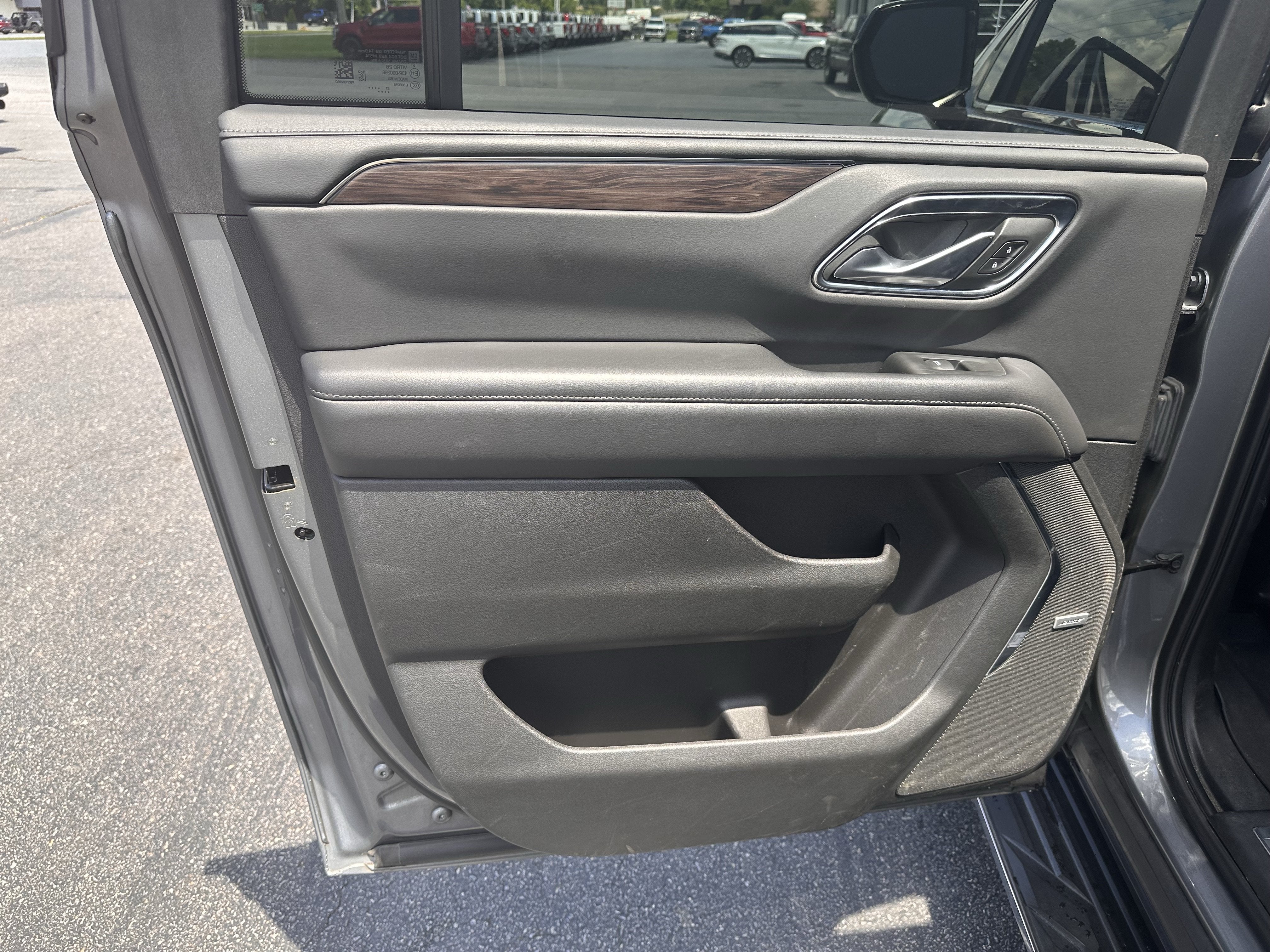 2022 Chevrolet Suburban LT