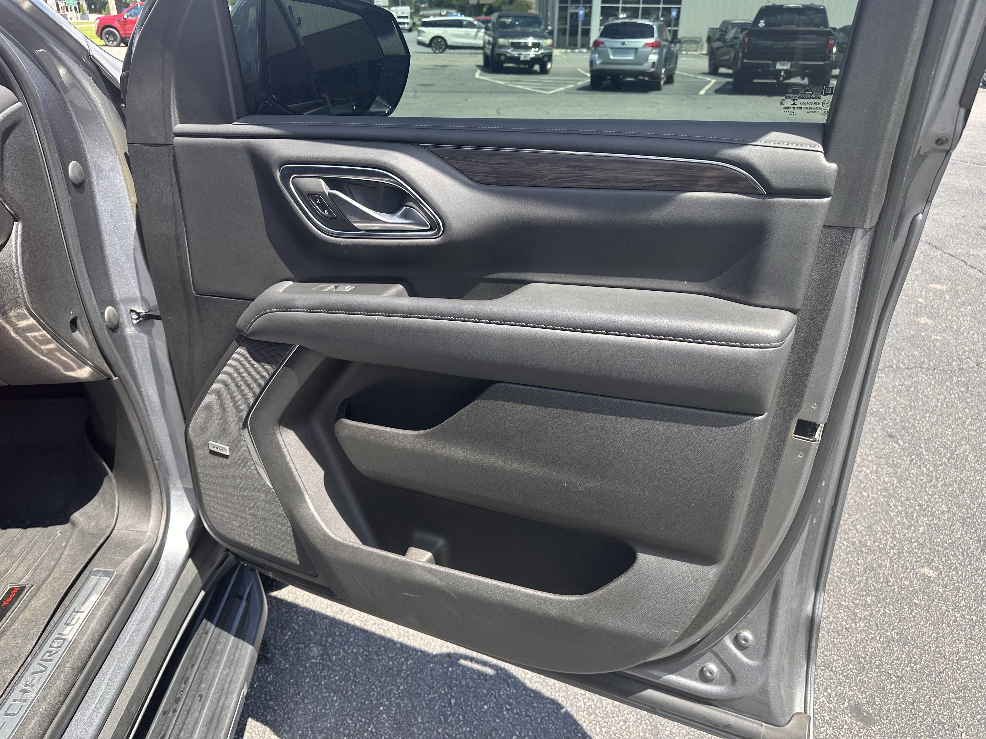 2022 Chevrolet Suburban LT