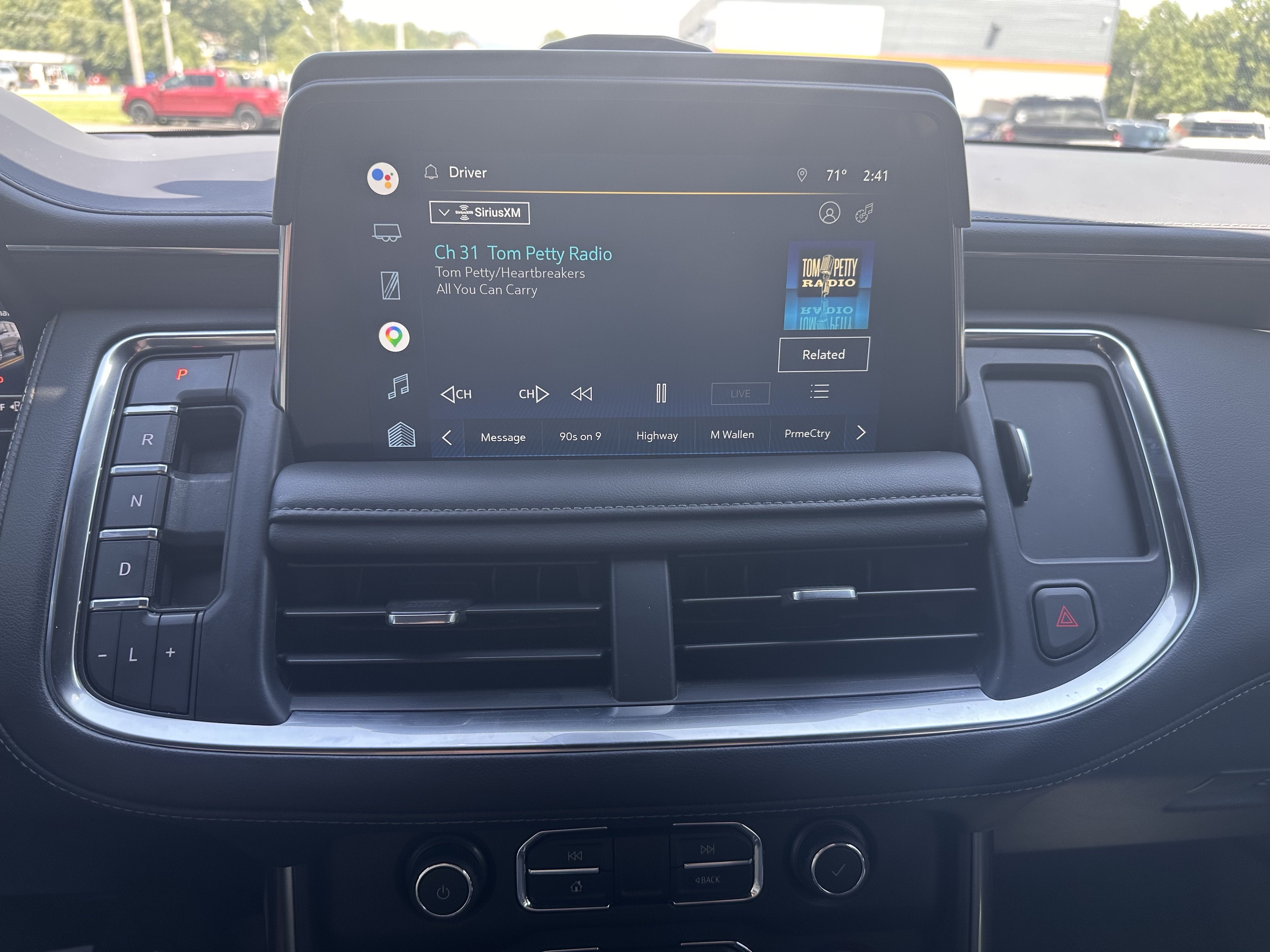 2022 Chevrolet Suburban LT