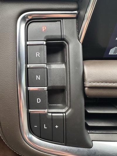 2022 Chevrolet Suburban LT