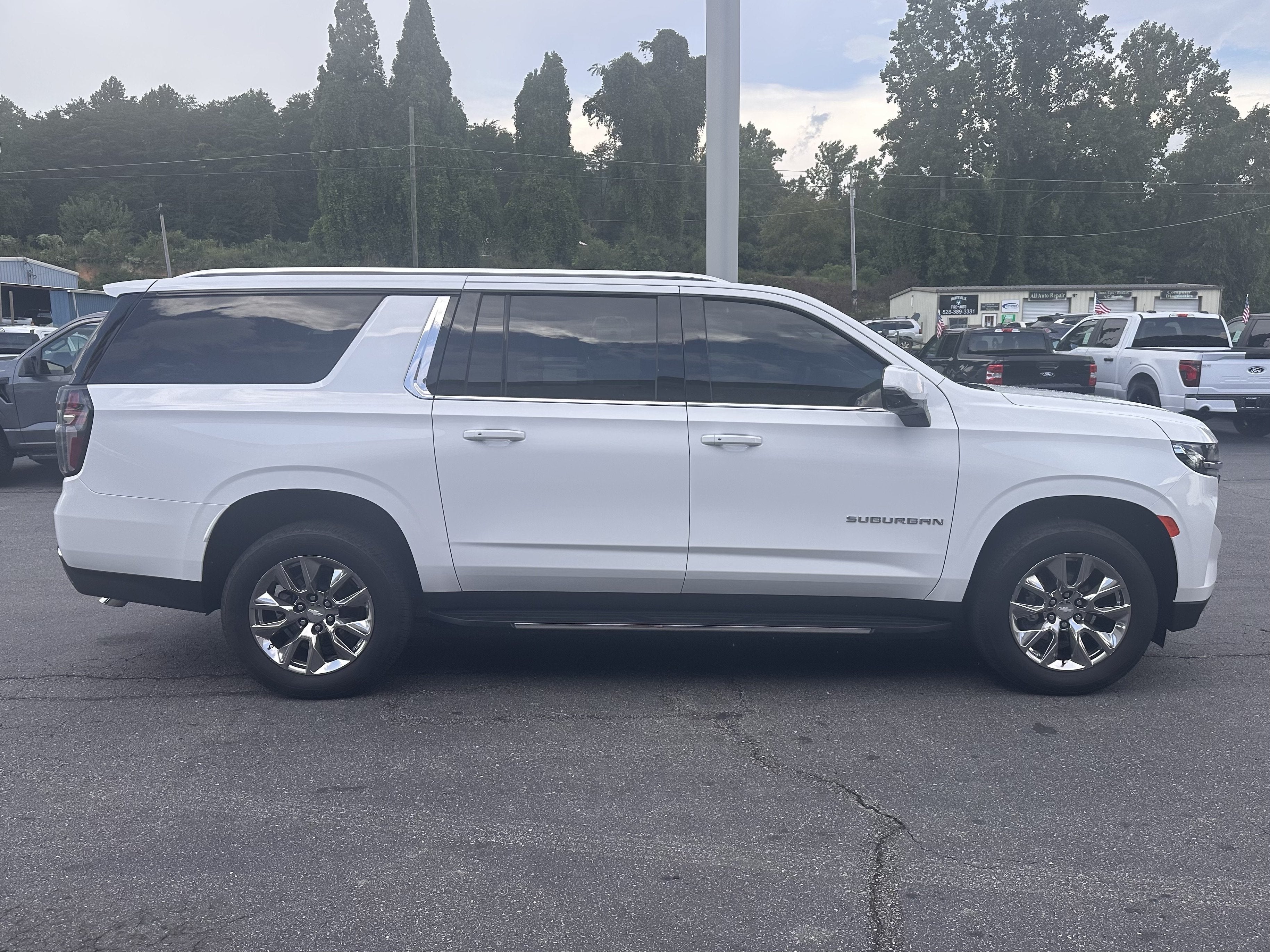 2022 Chevrolet Suburban LT