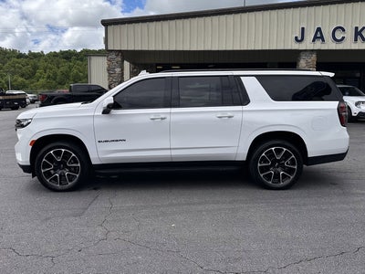 2024 Chevrolet Suburban RST