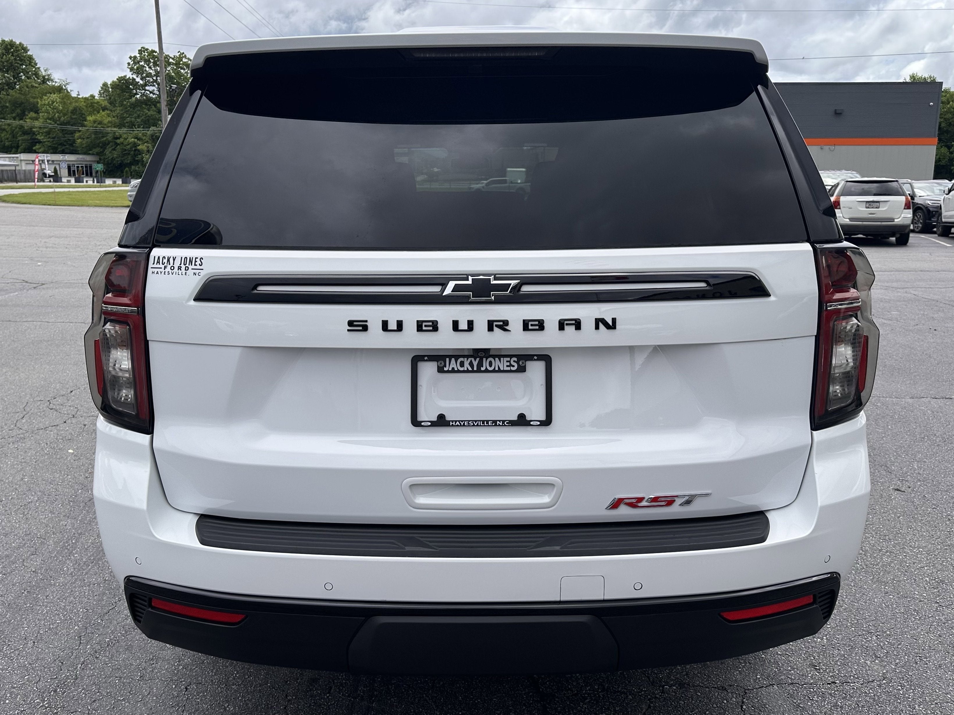 2024 Chevrolet Suburban RST