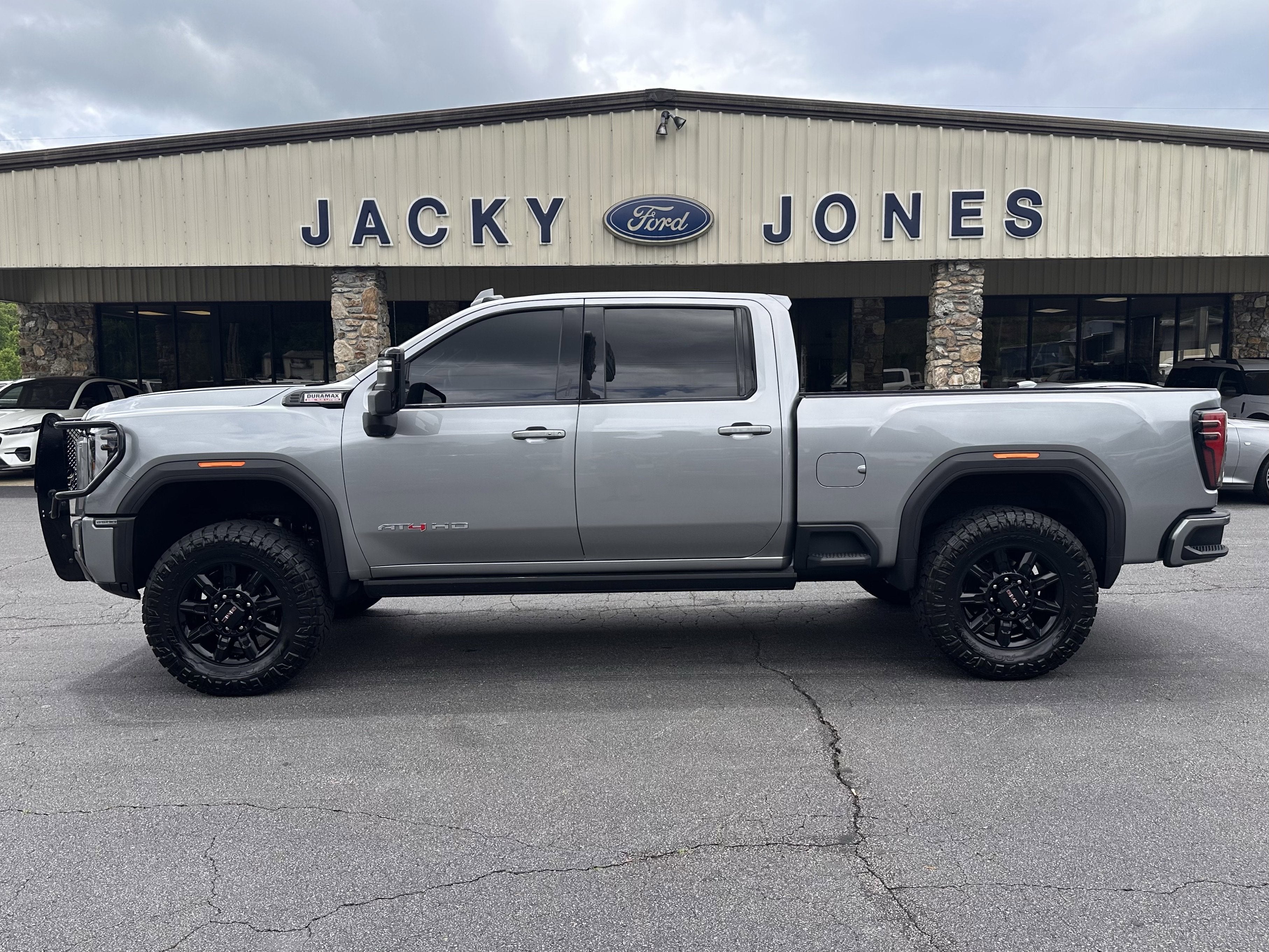 2024 GMC Sierra 2500HD AT4