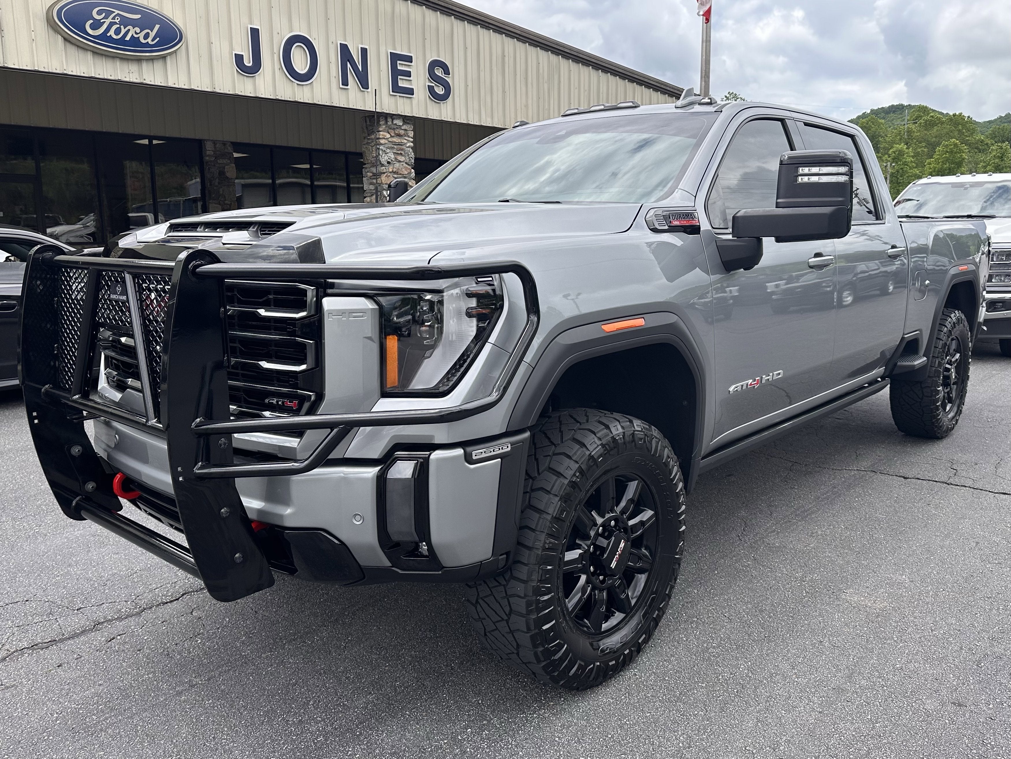 2024 GMC Sierra 2500HD AT4