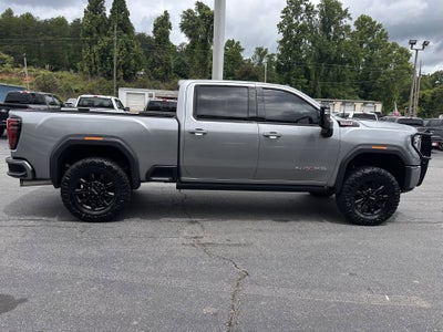 2024 GMC Sierra 2500HD AT4