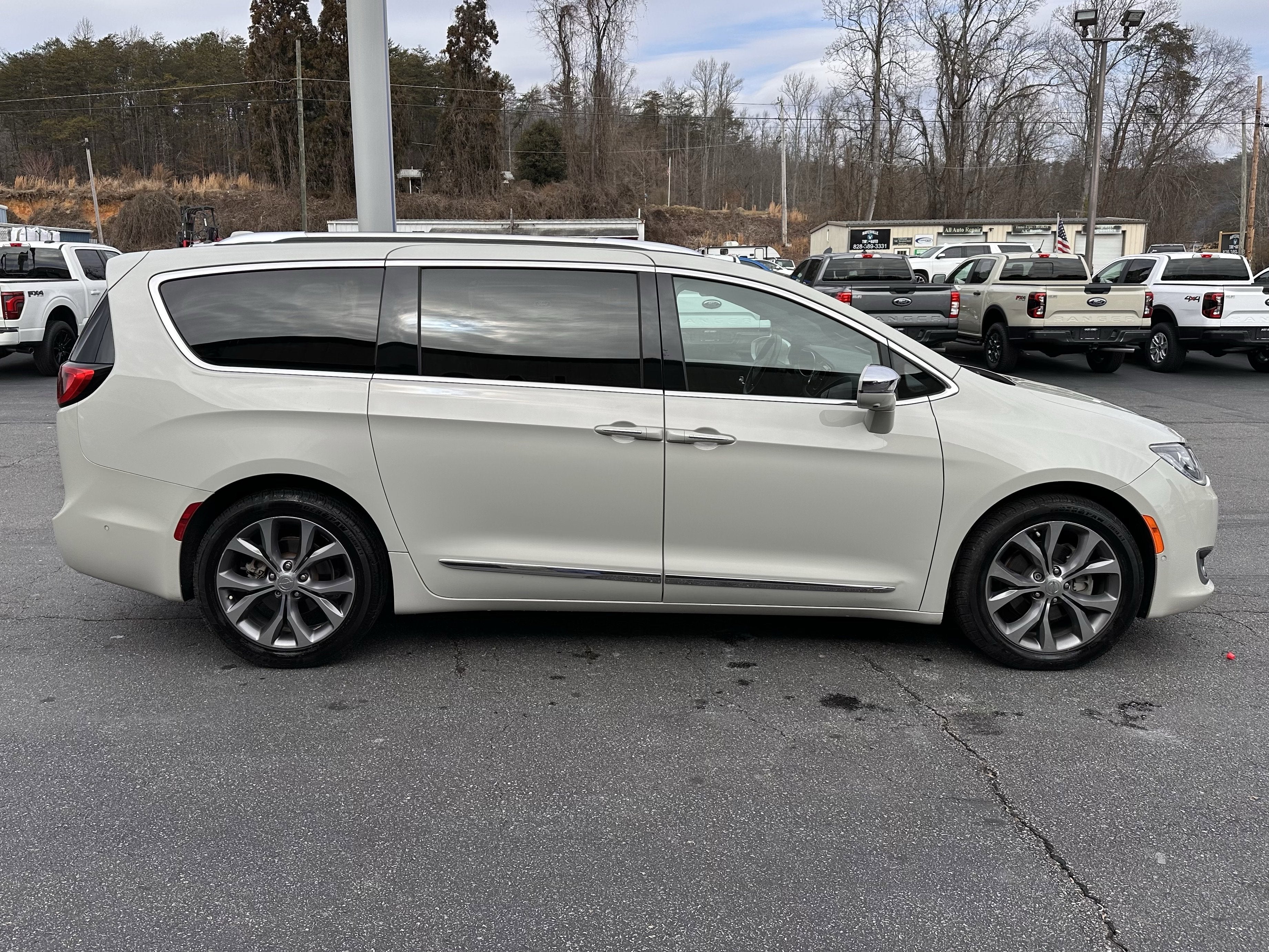2020 Chrysler Pacifica Limited 35th Anniversary