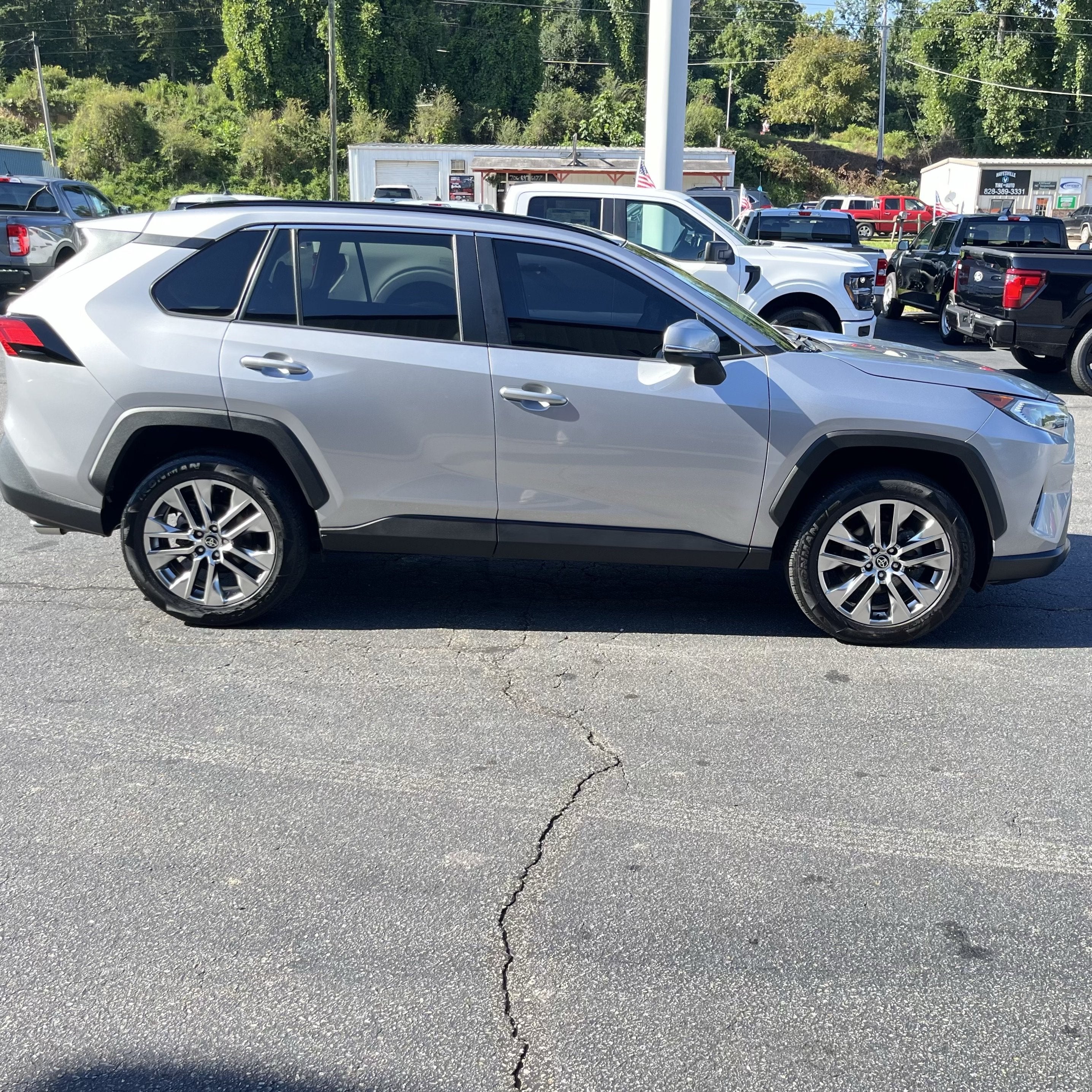 2021 Toyota RAV4 XLE Premium
