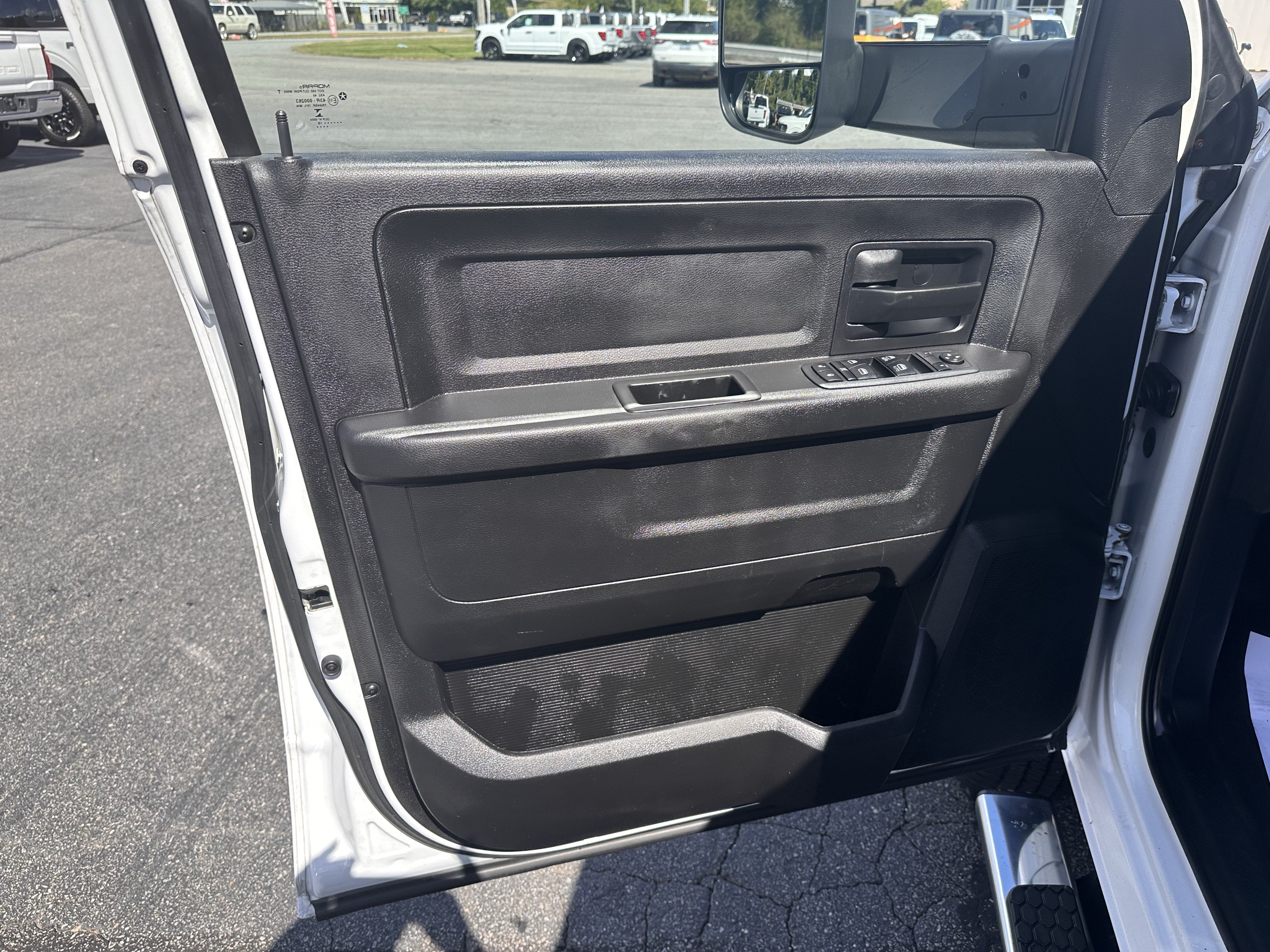 2018 RAM 3500 Chassis Cab Tradesman