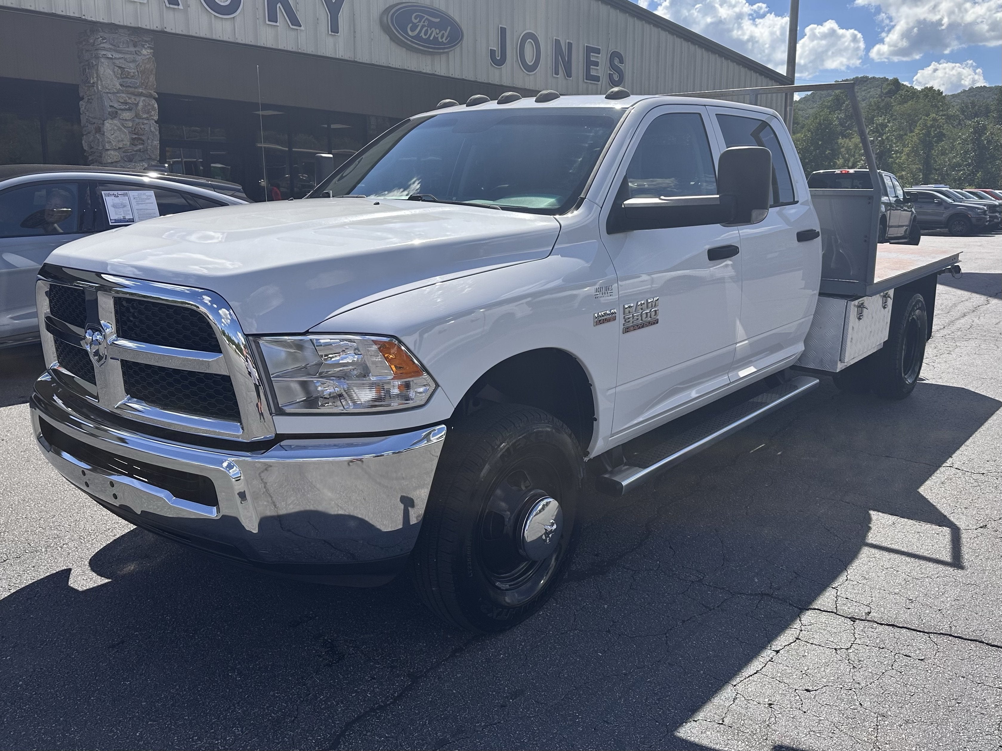 2018 RAM 3500 Chassis Cab Tradesman