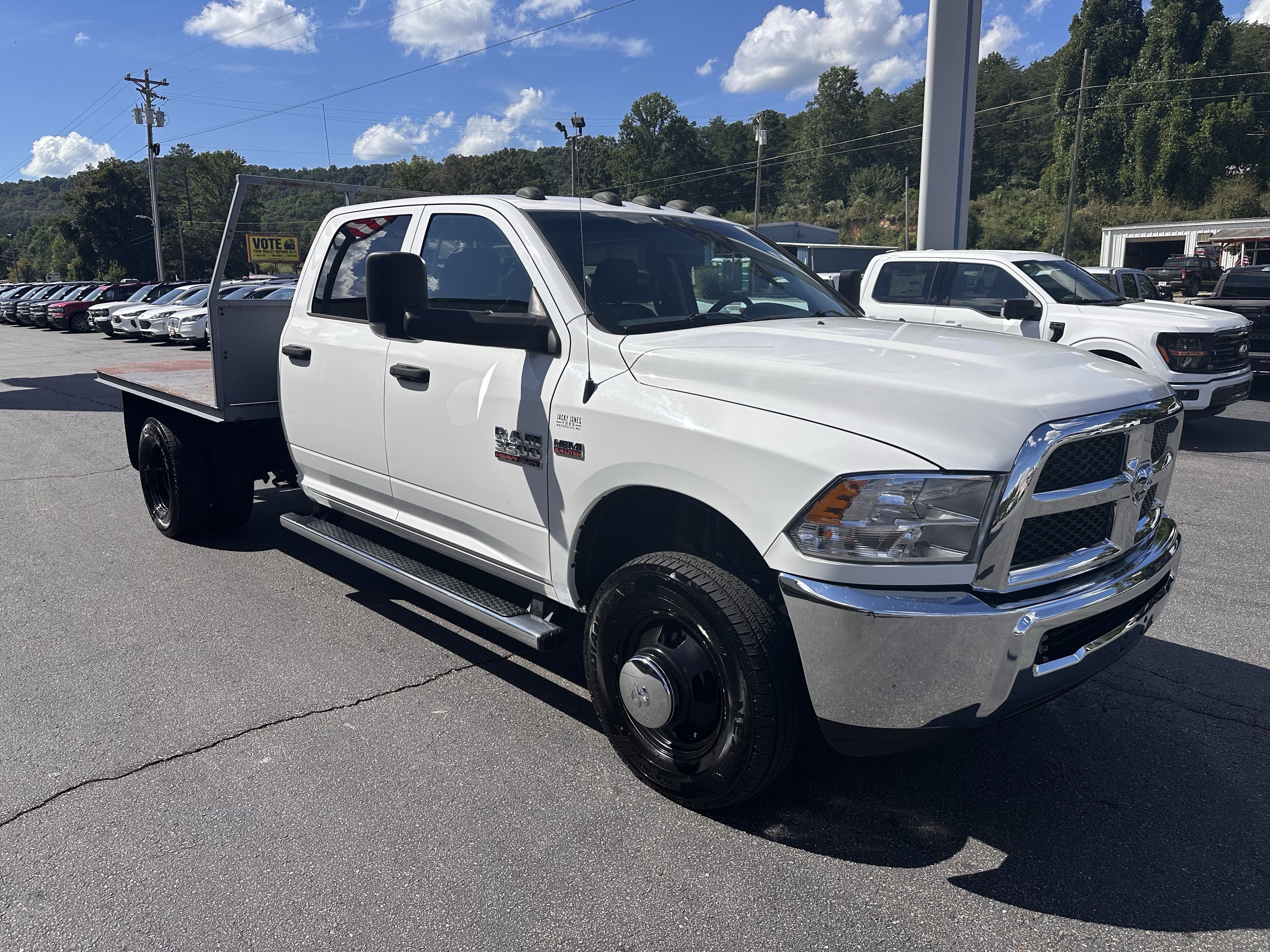 2018 RAM 3500 Chassis Cab Tradesman