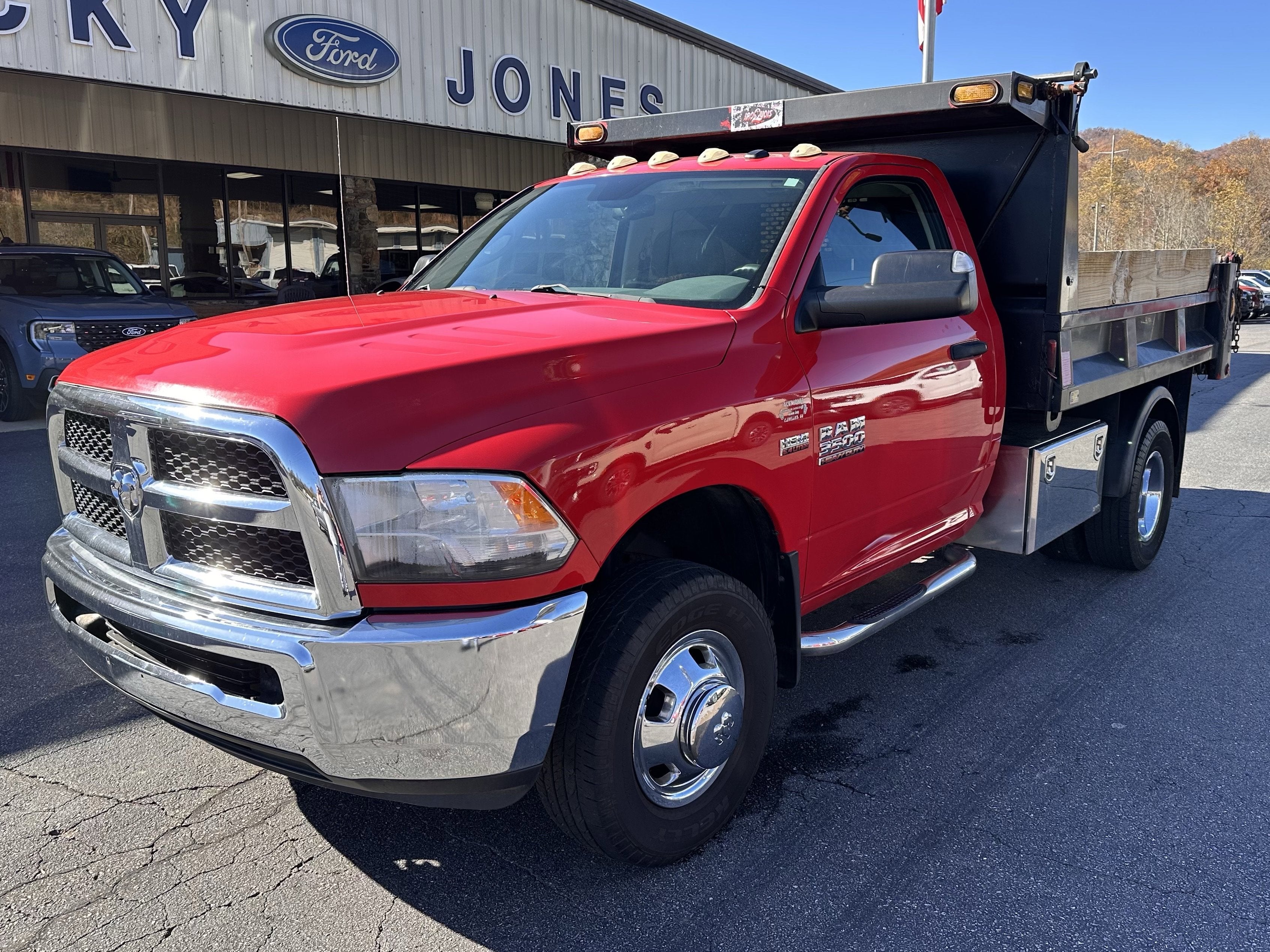 2015 RAM 3500 Tradesman Dump Body