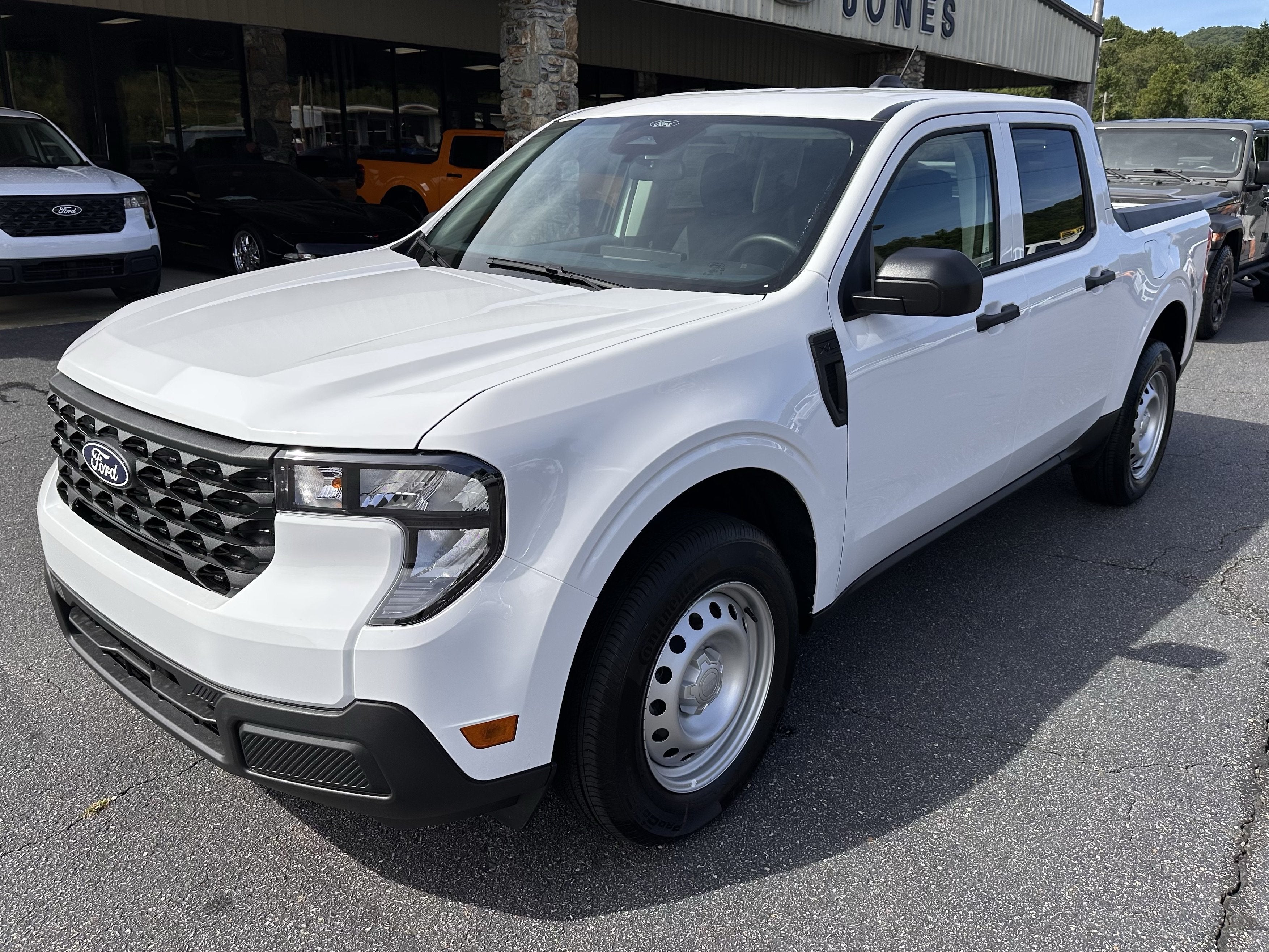 2026 Ford Maverick XL