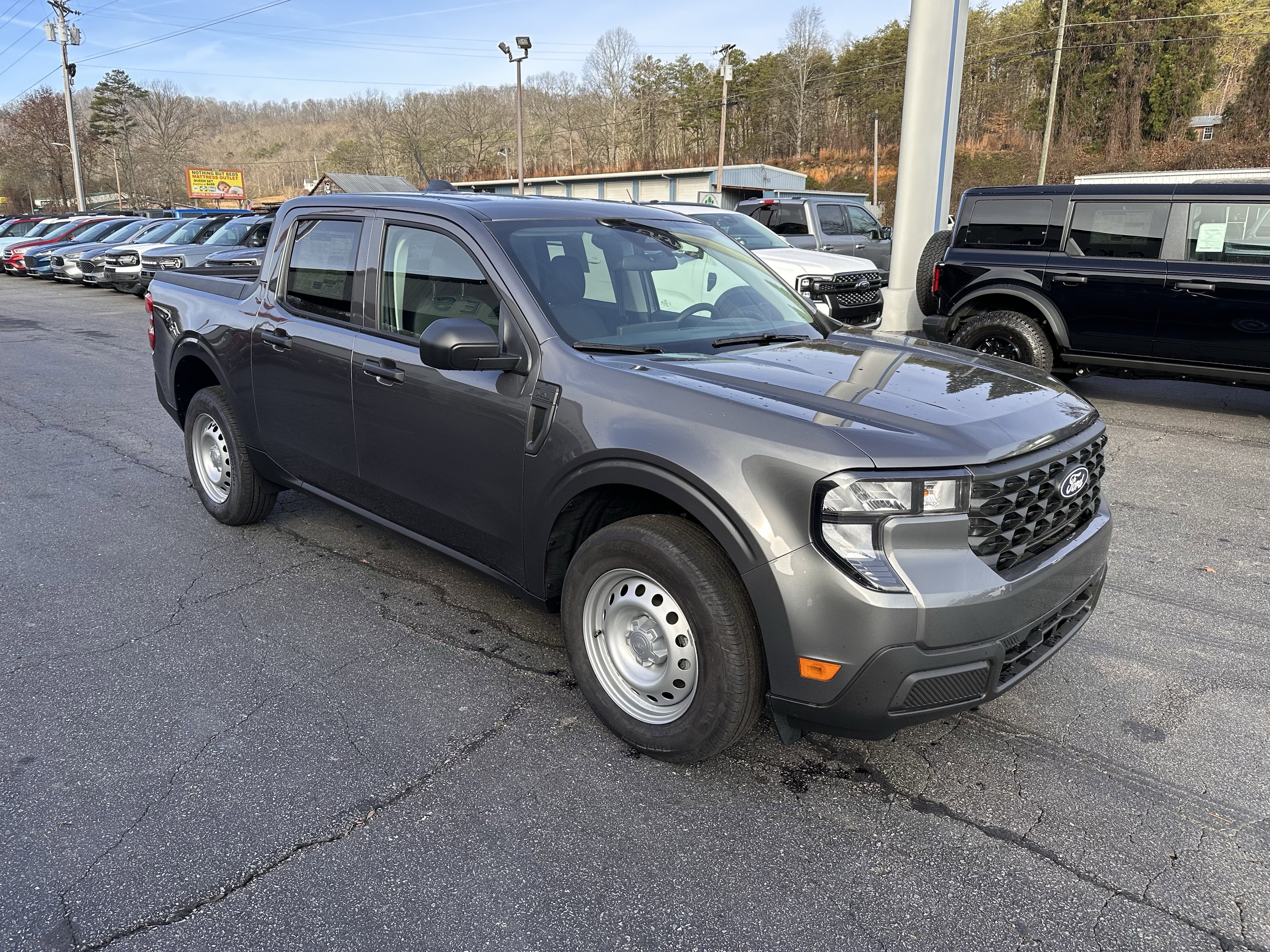 2025 Ford Maverick XL