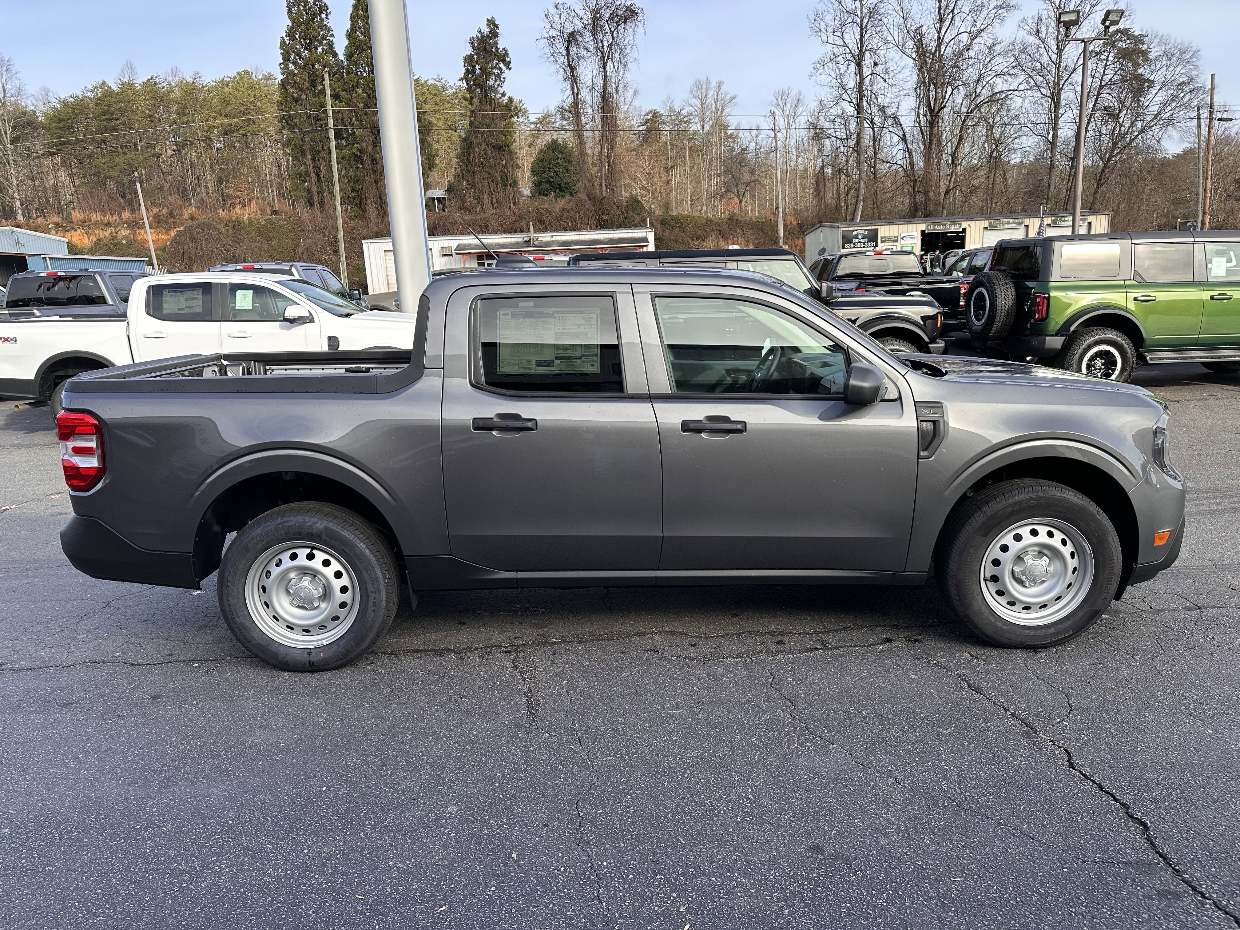 2025 Ford Maverick XL