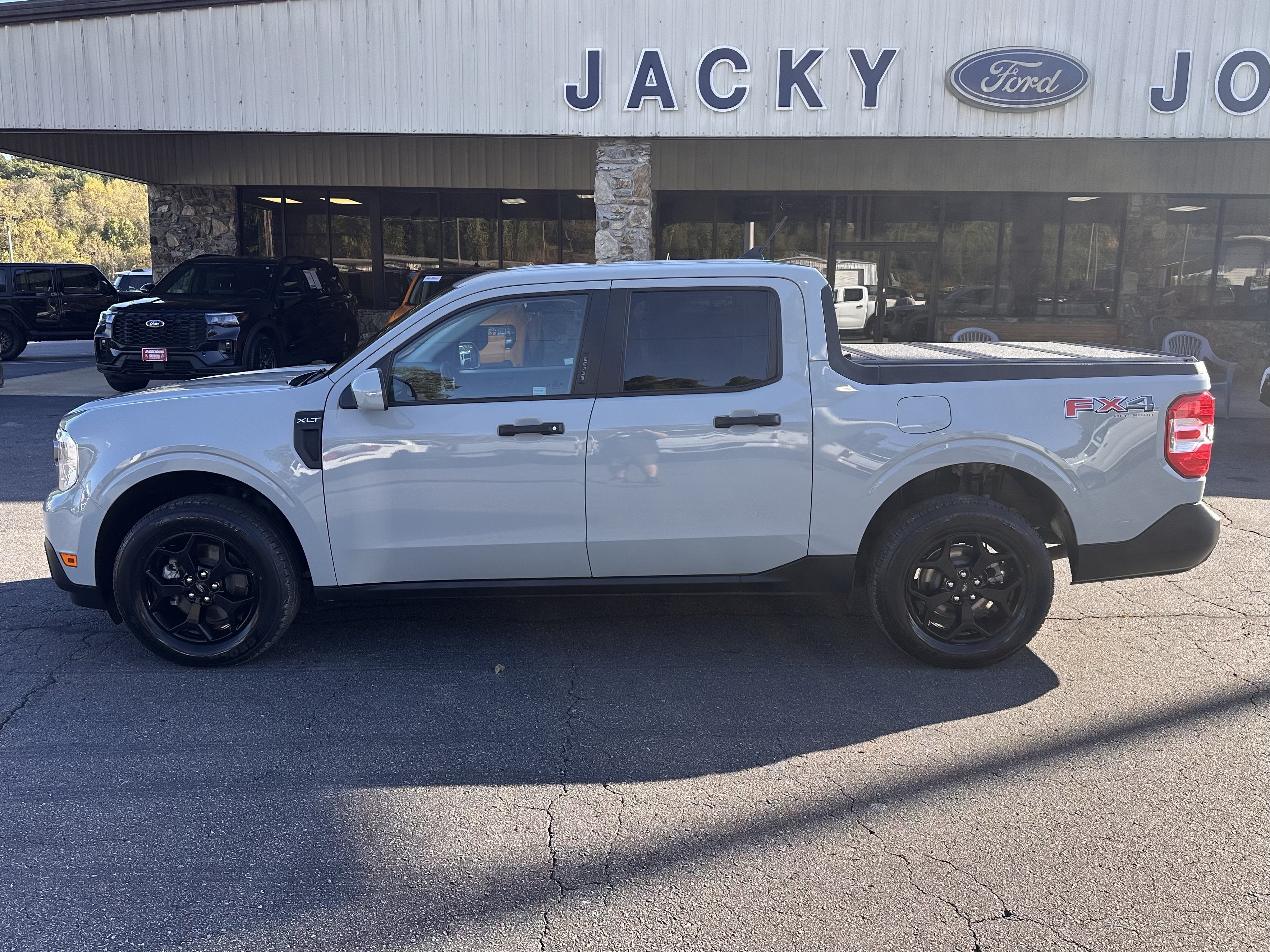 2022 Ford Maverick XLT