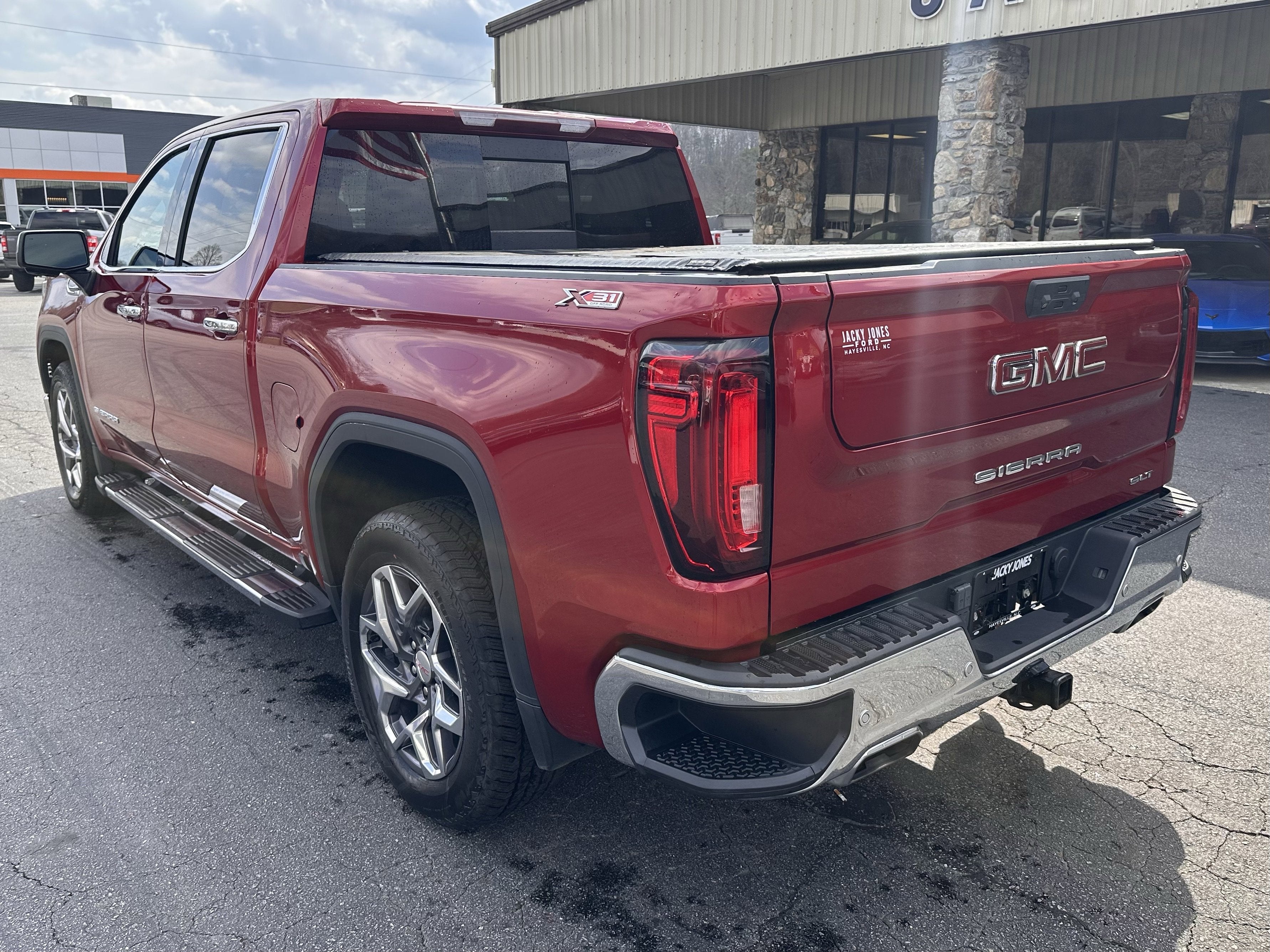 2023 GMC Sierra 1500 SLT