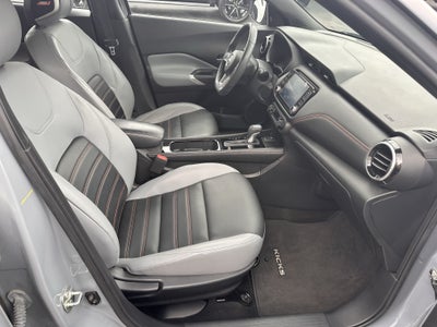 2022 Nissan Kicks SR