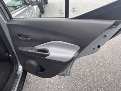 2022 Nissan Kicks SR