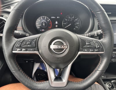 2022 Nissan Kicks SR