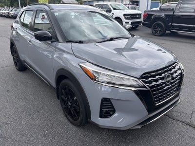 2022 Nissan Kicks SR