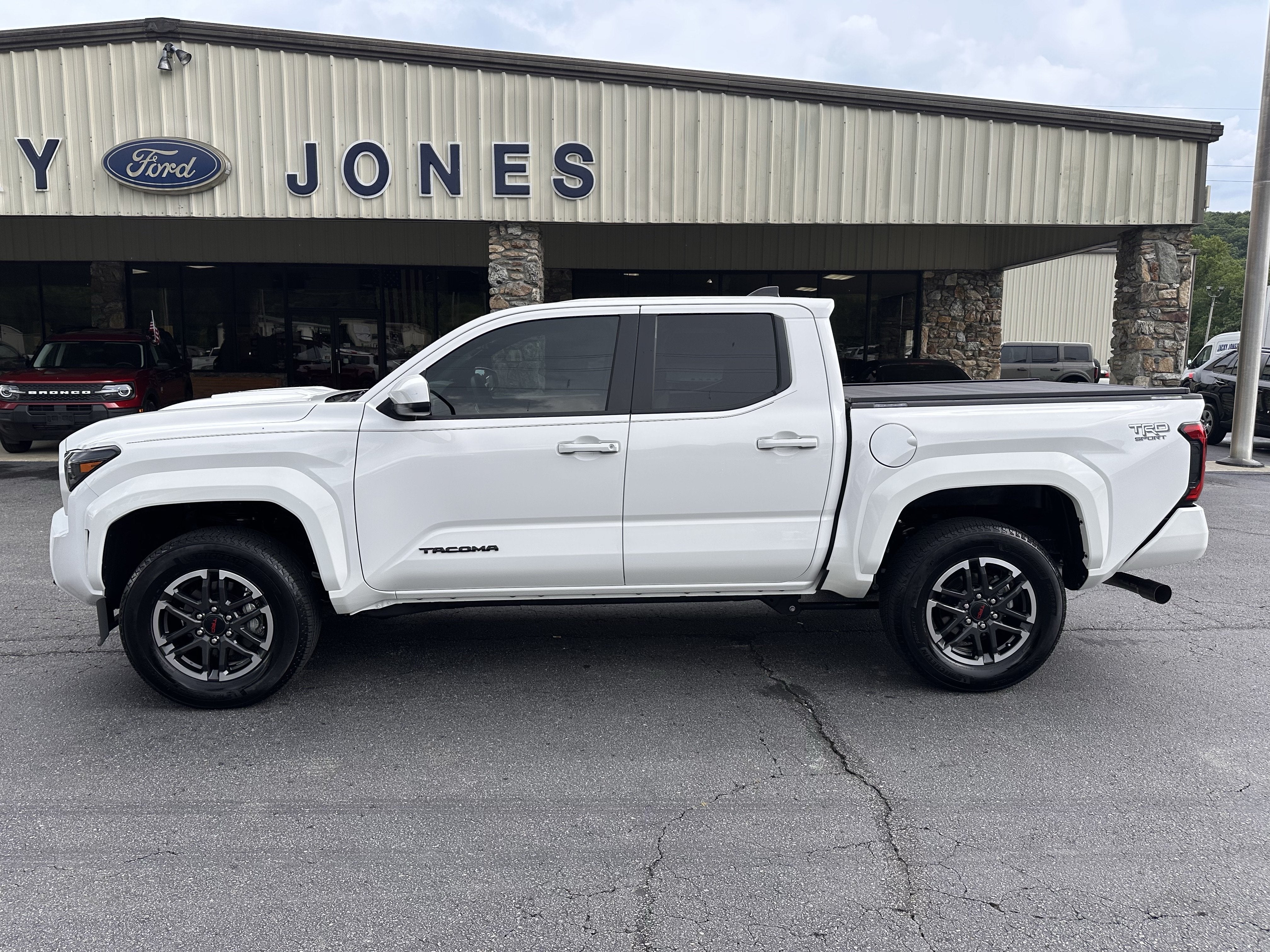 2025 Toyota Tacoma 4WD TRD Sport