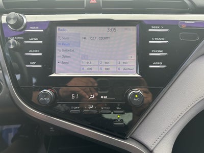 2019 Toyota Camry SE