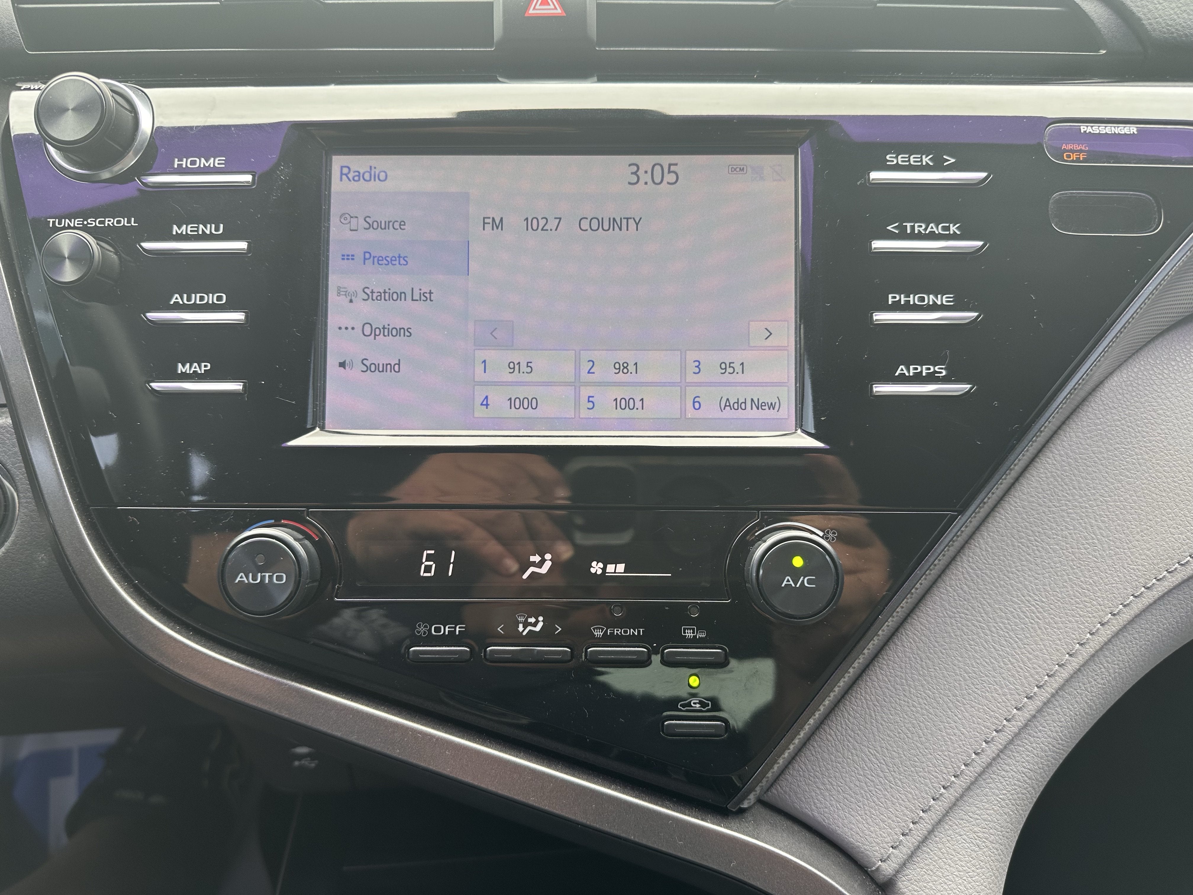 2019 Toyota Camry SE