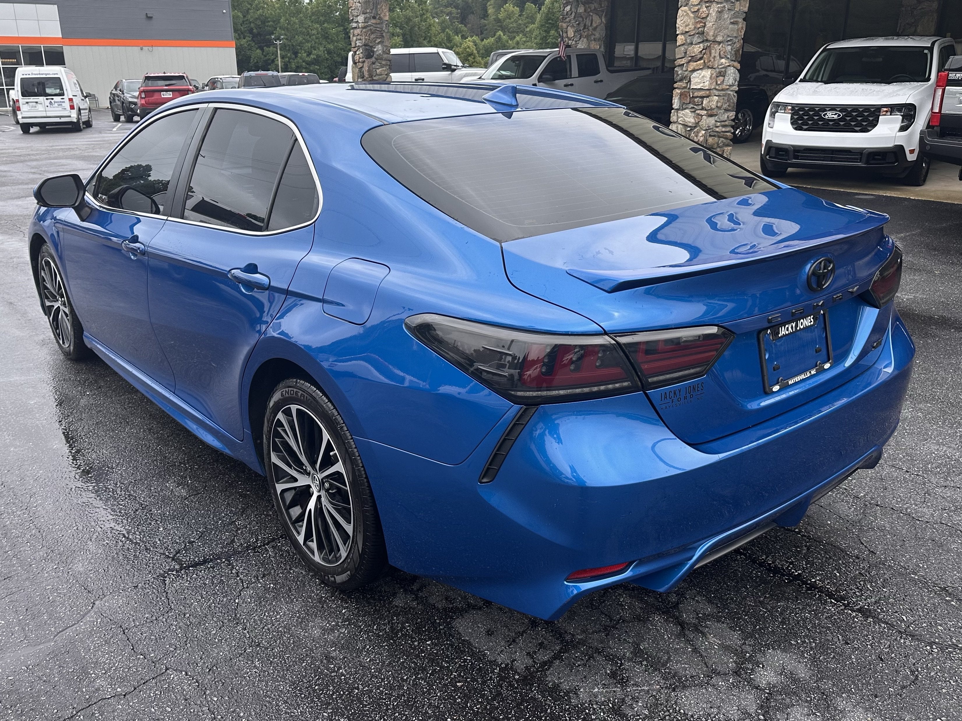 2019 Toyota Camry SE
