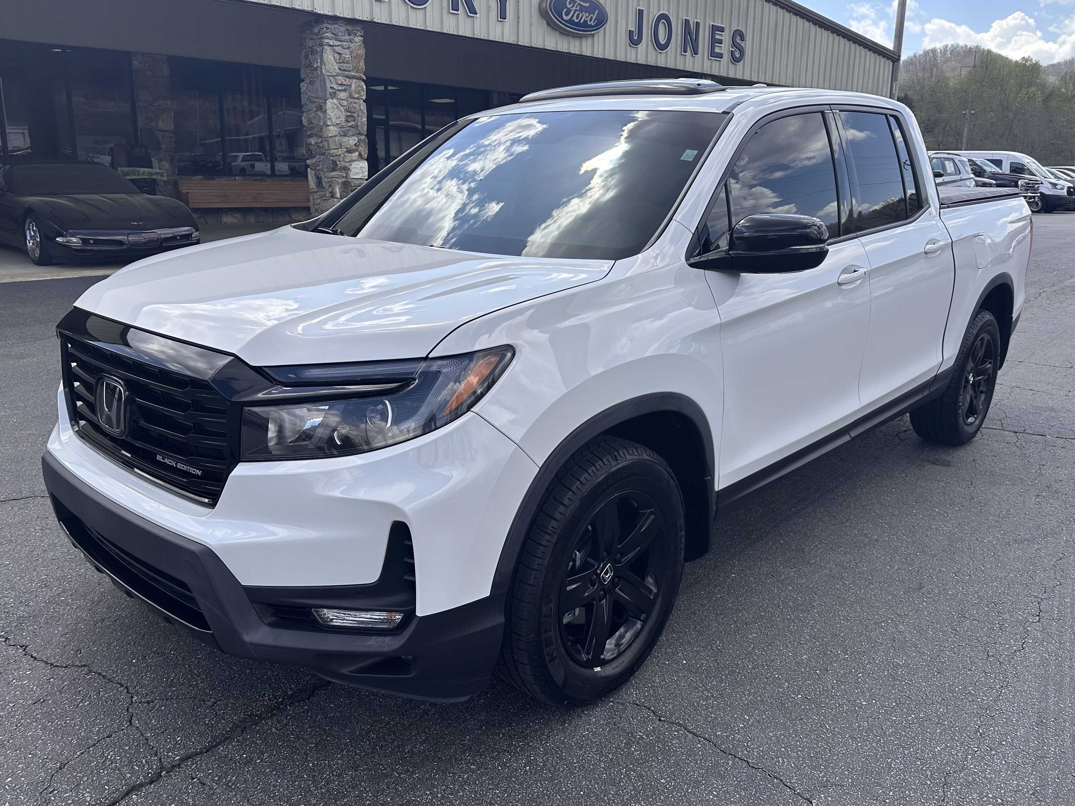 2022 Honda Ridgeline Black Edition